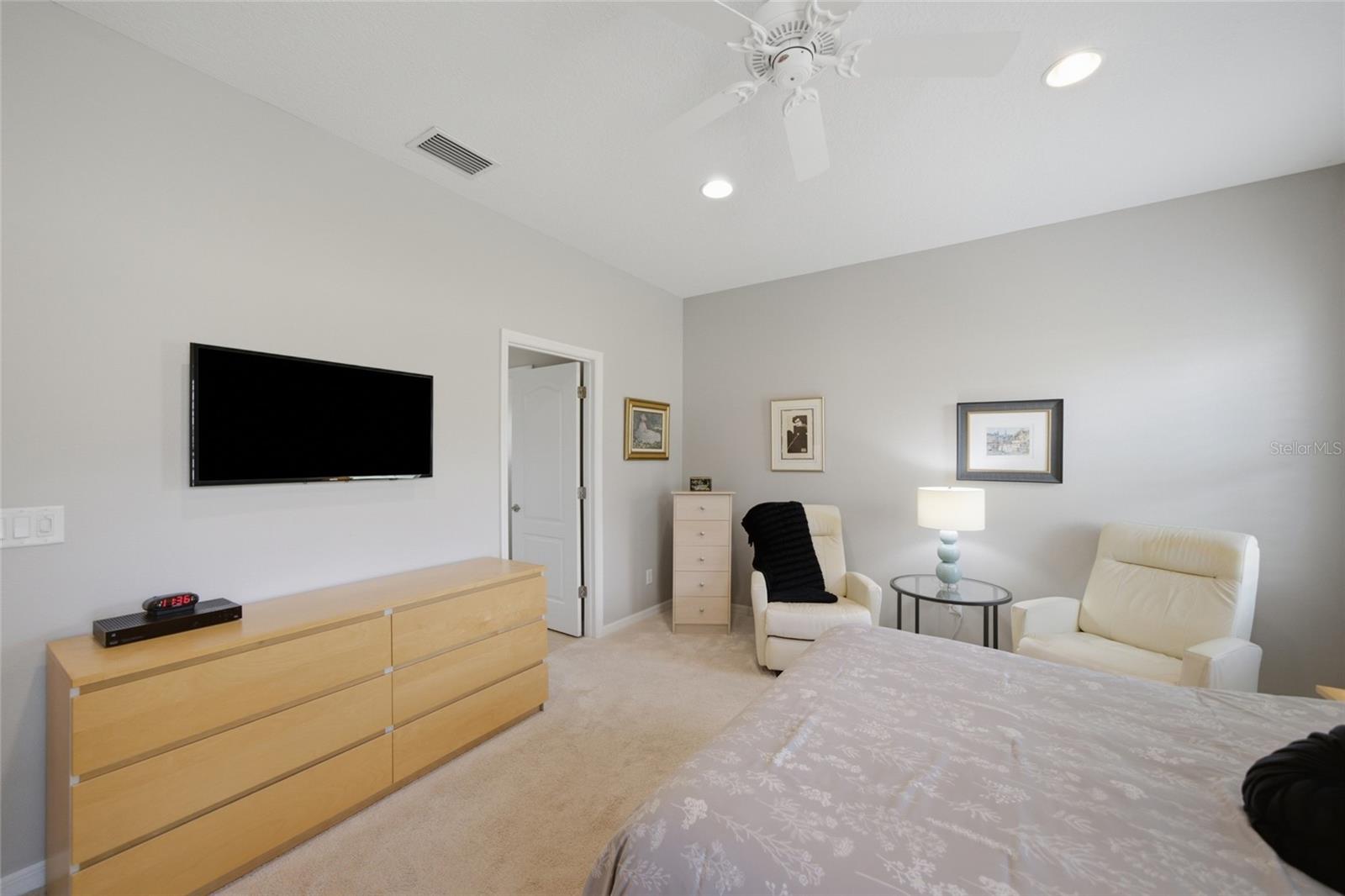 5002 Boston Common Gln Property Photo 14