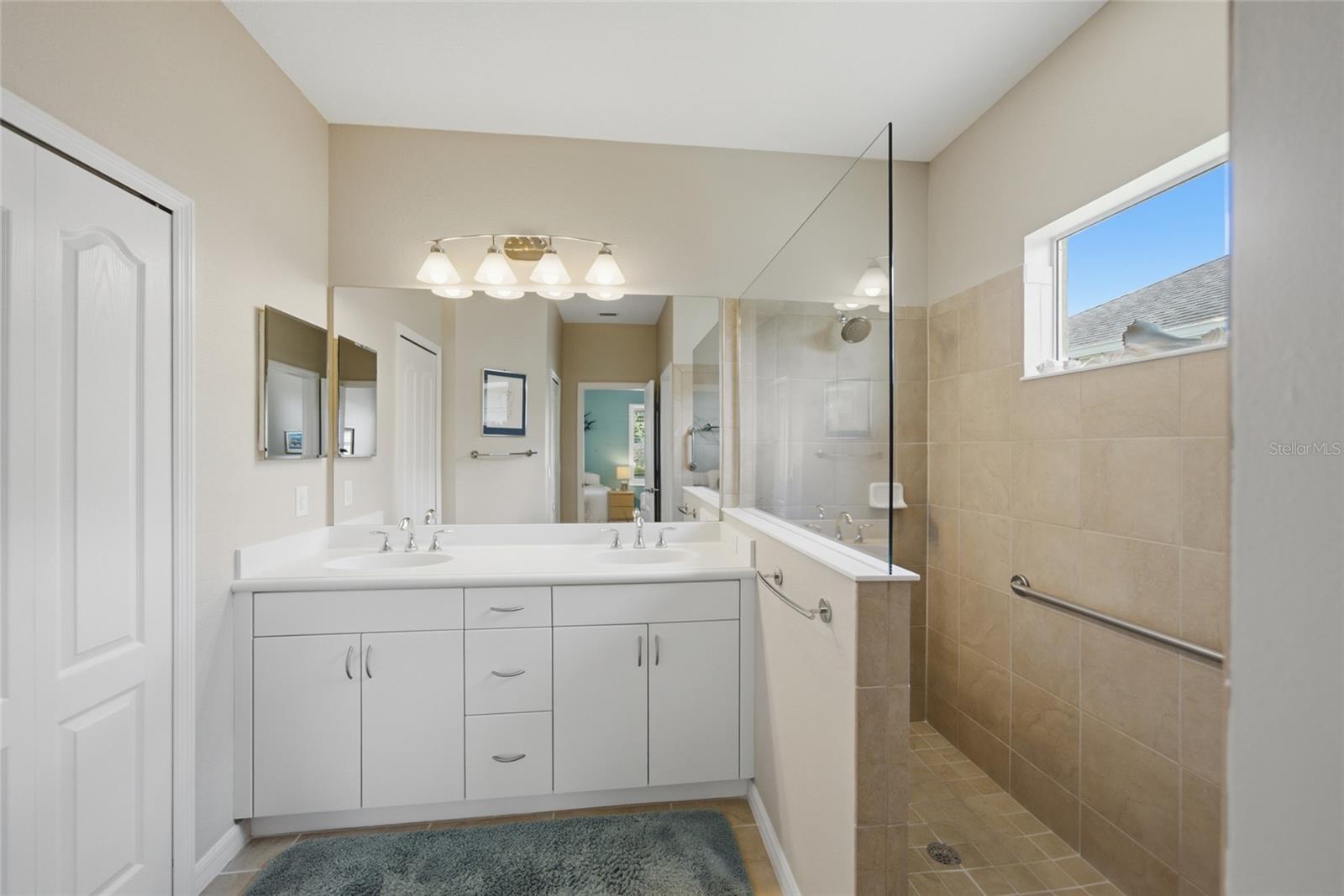 5002 Boston Common Gln Property Photo 16