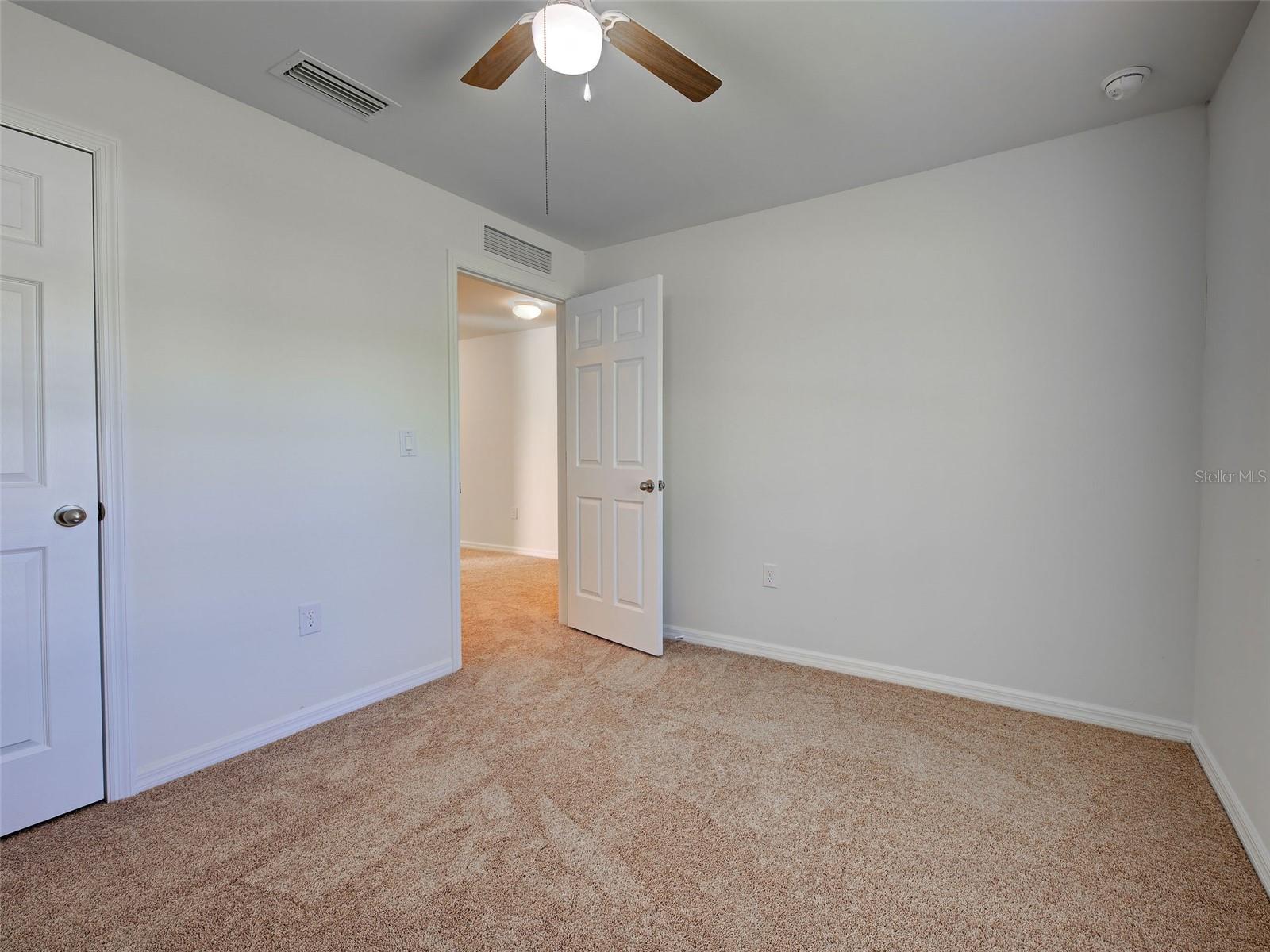 5442 Guidepost Ter Property Photo 6