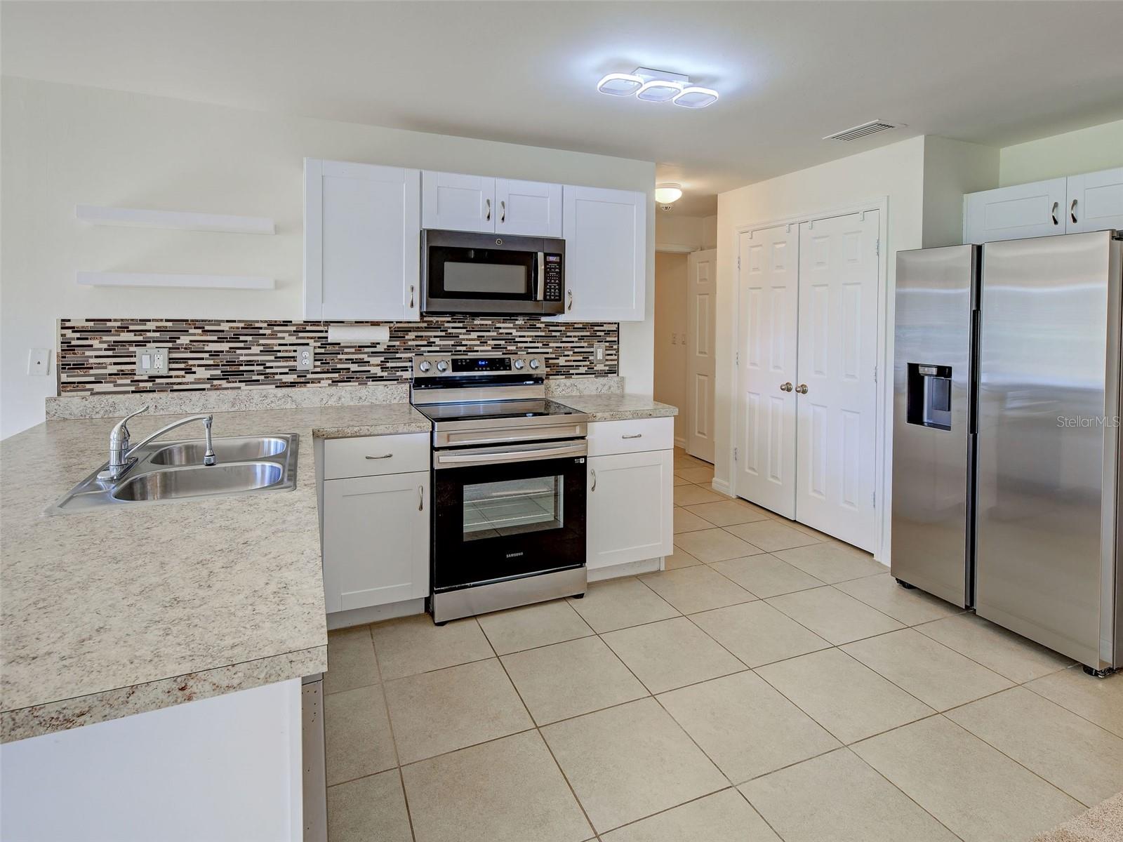 5442 Guidepost Ter Property Photo 28