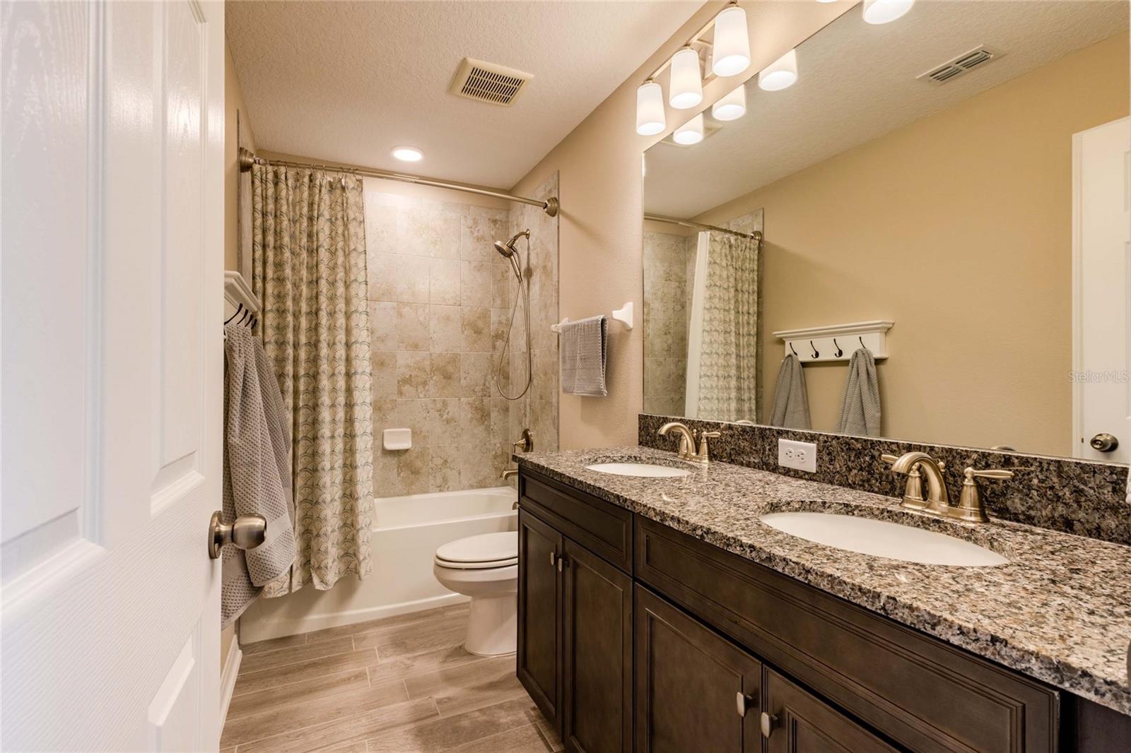3195 King Fern Dr Property Photo 40