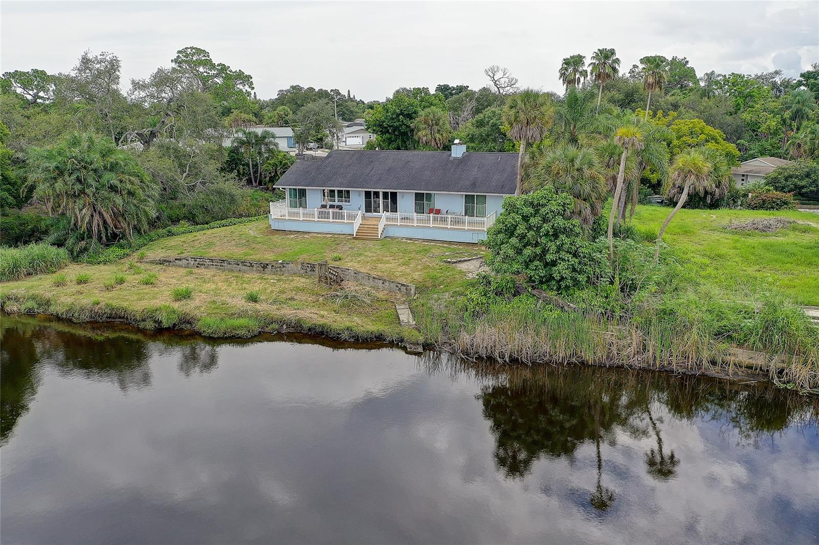 3214 N Seclusion Dr Property Photo 4