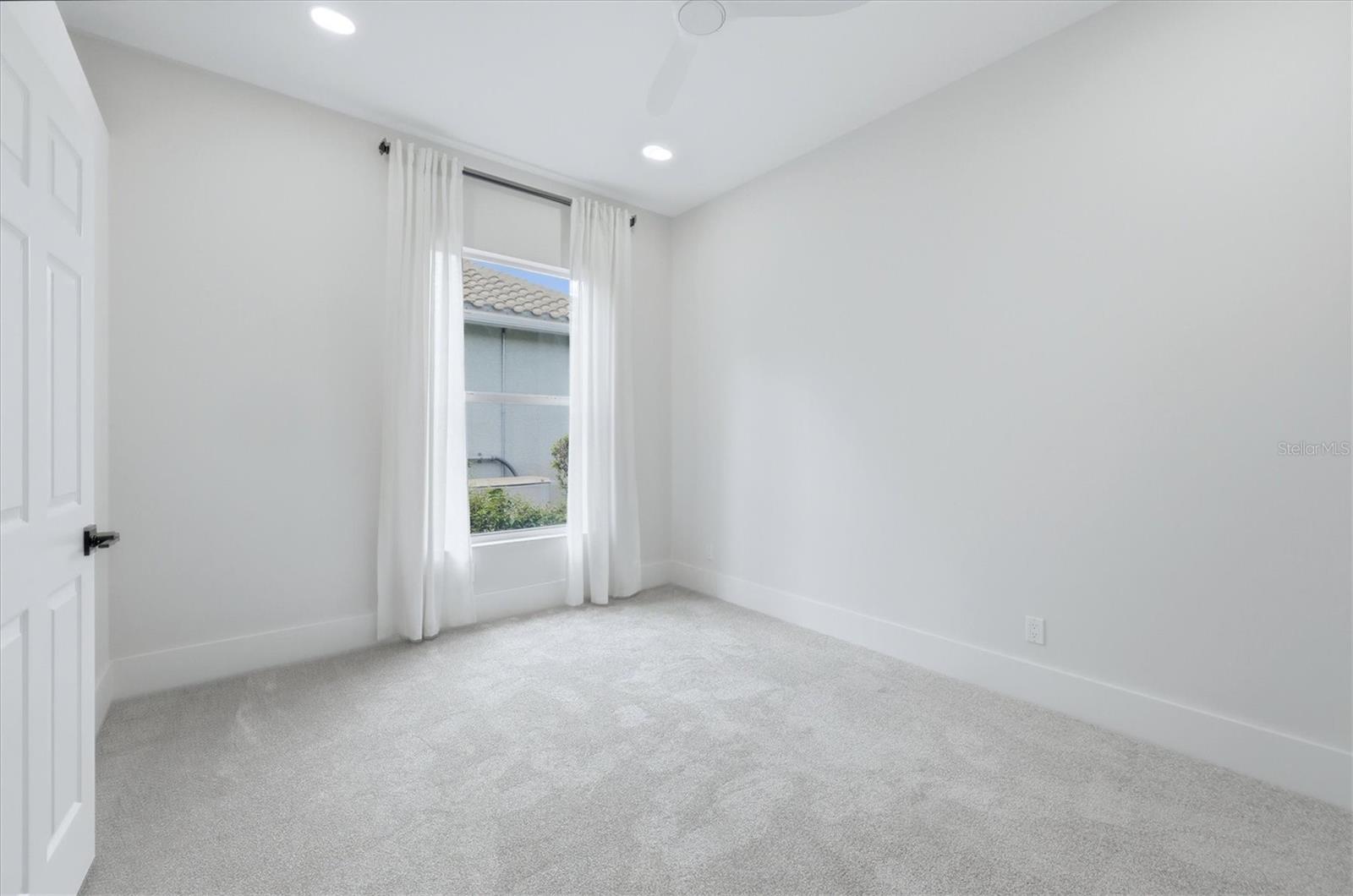7825 Wilton Crescent Cir Property Photo 27