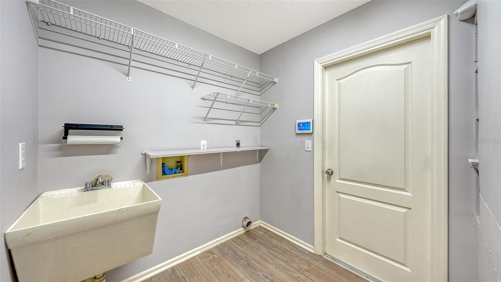 4494 Diamond Cir E Property Photo 29