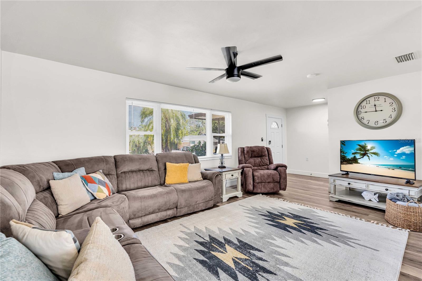 4610 Ardale St Property Photo 3