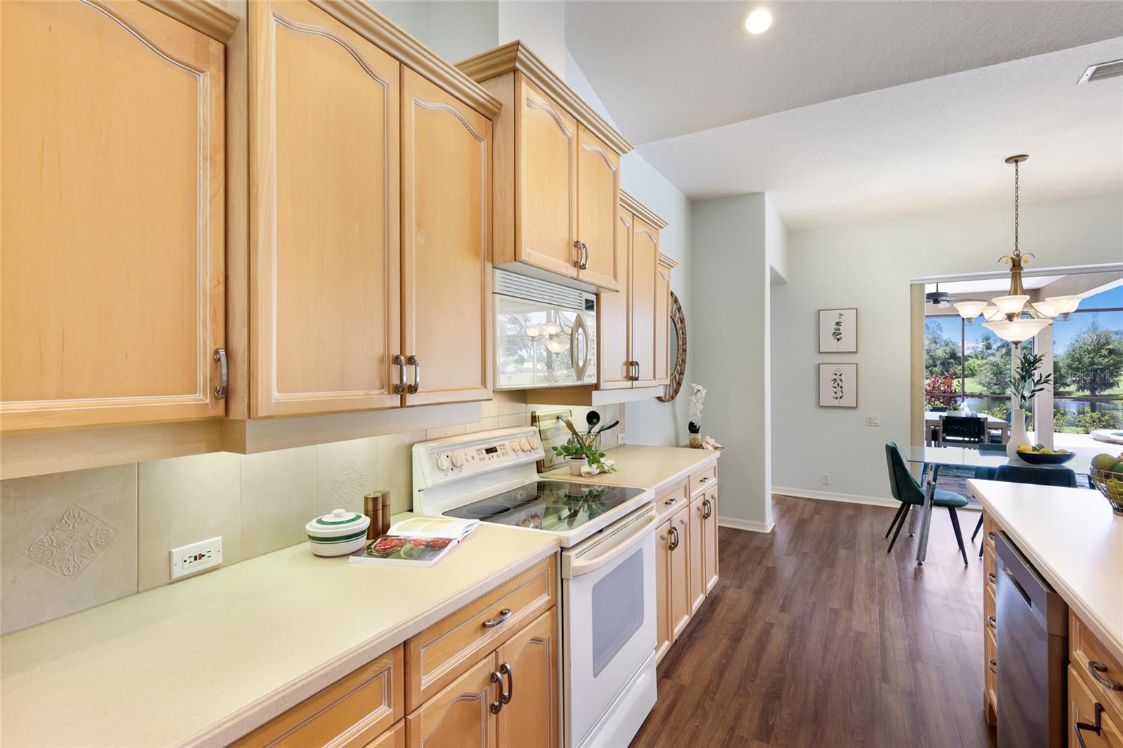 7219 Ashland Gln Property Photo 27