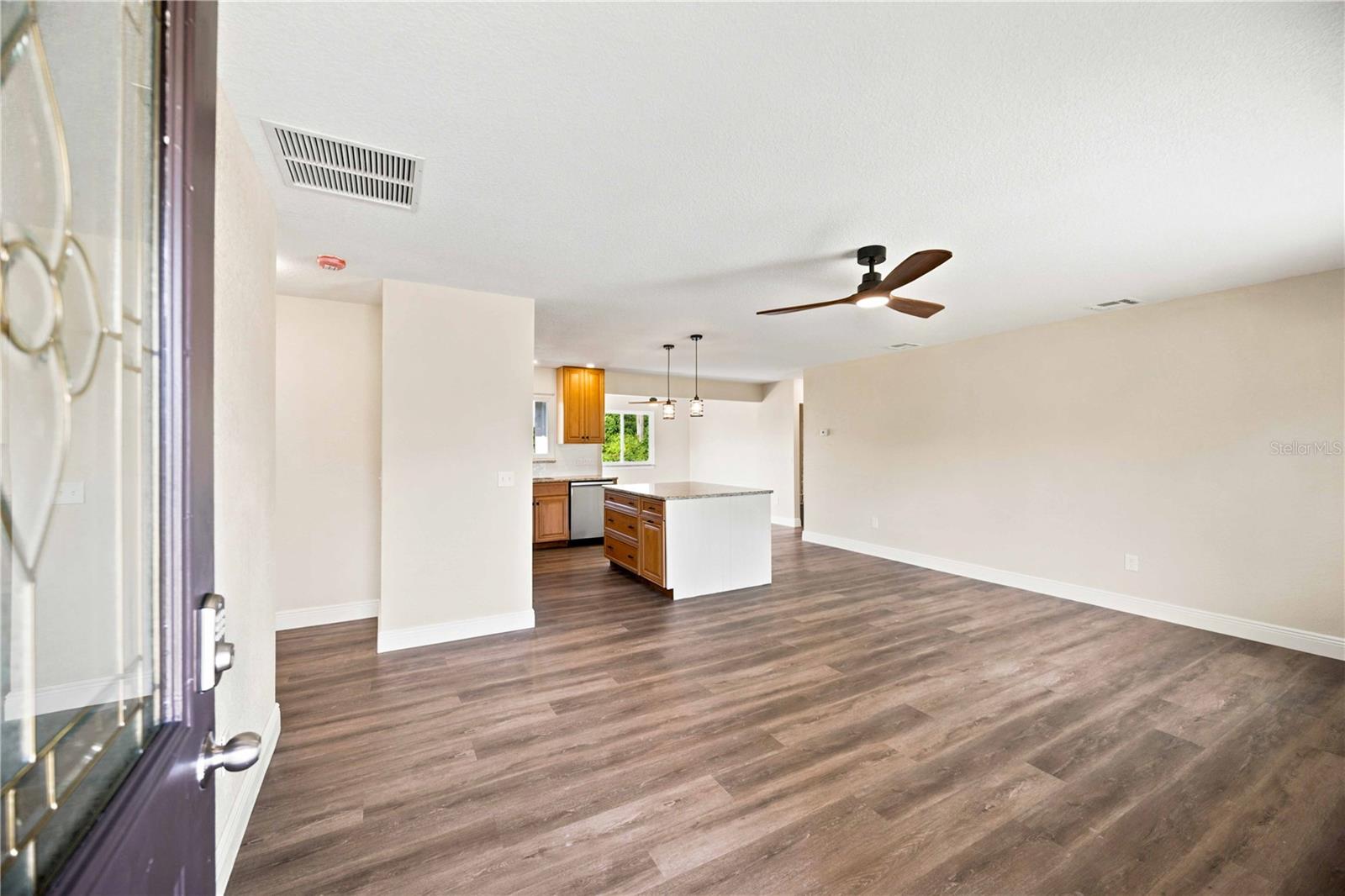 7321 Bolten Ln Property Photo 6