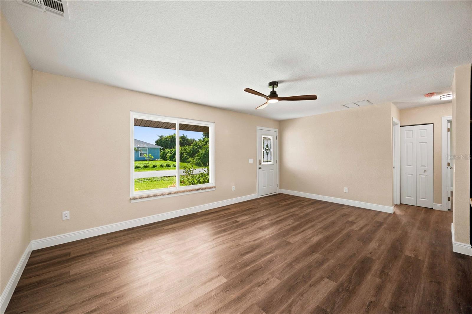 7321 Bolten Ln Property Photo 7