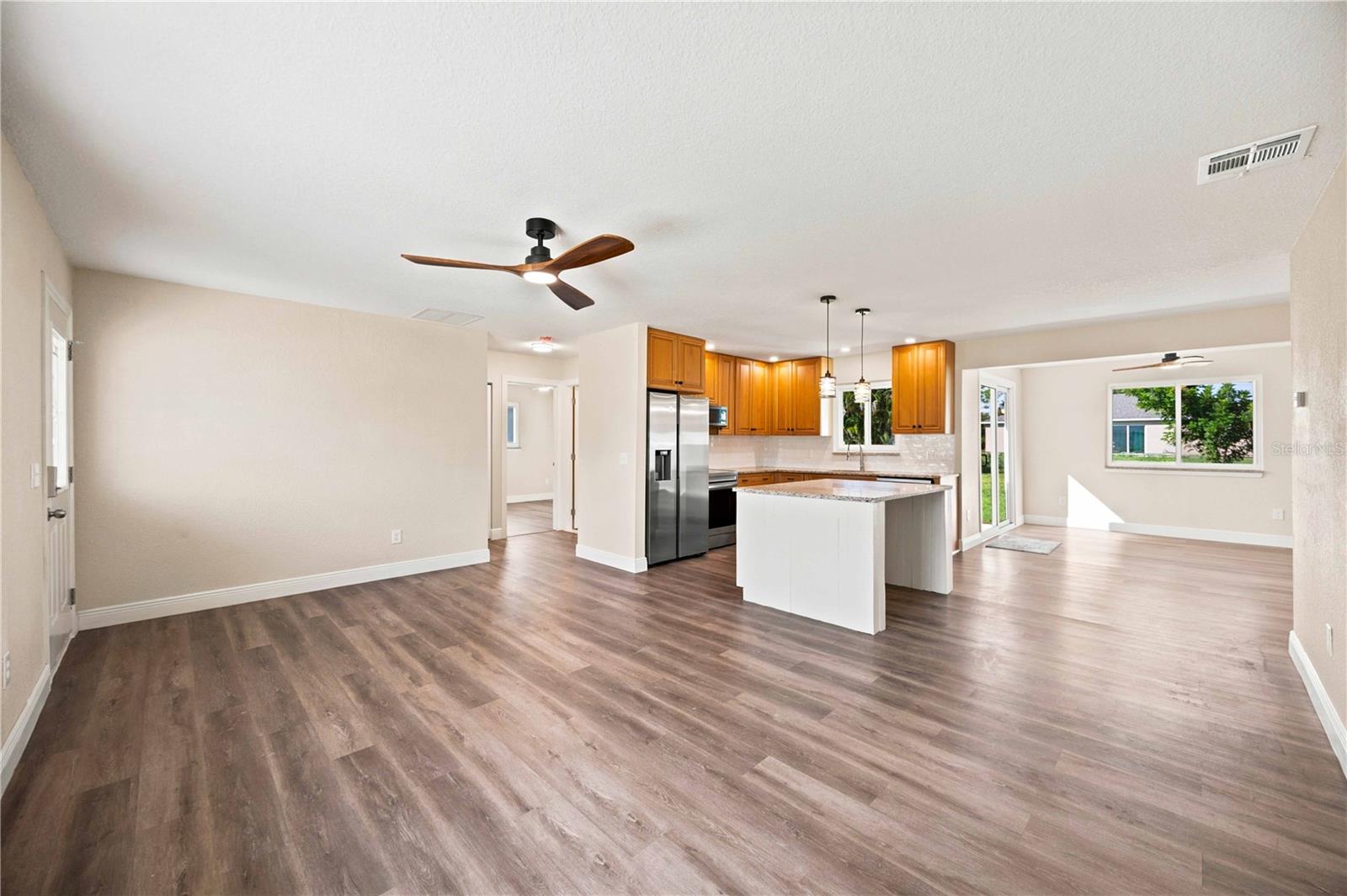7321 Bolten Ln Property Photo 9
