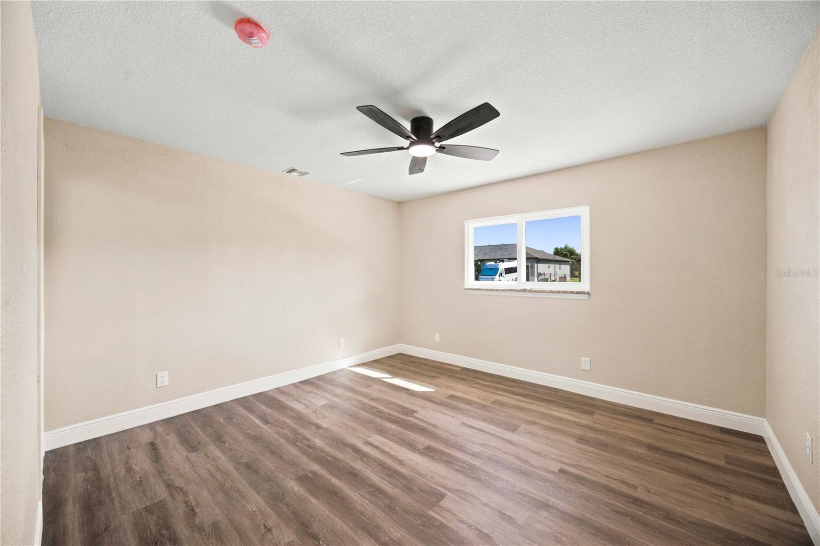 7321 Bolten Ln Property Photo 19