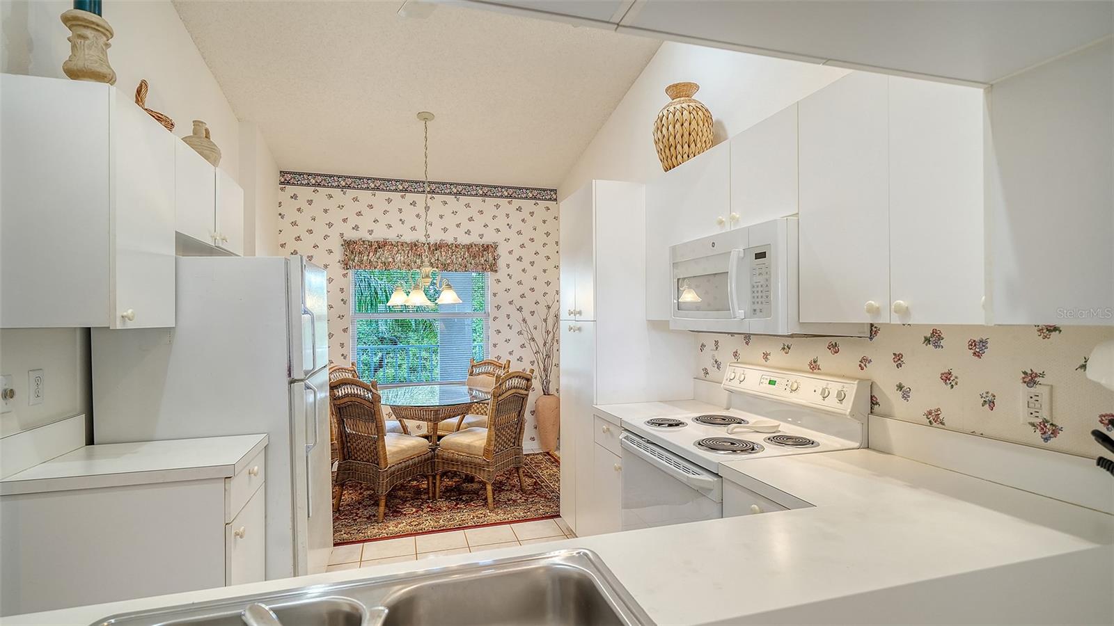 9330 Clubside Cir #3306 Property Photo 11