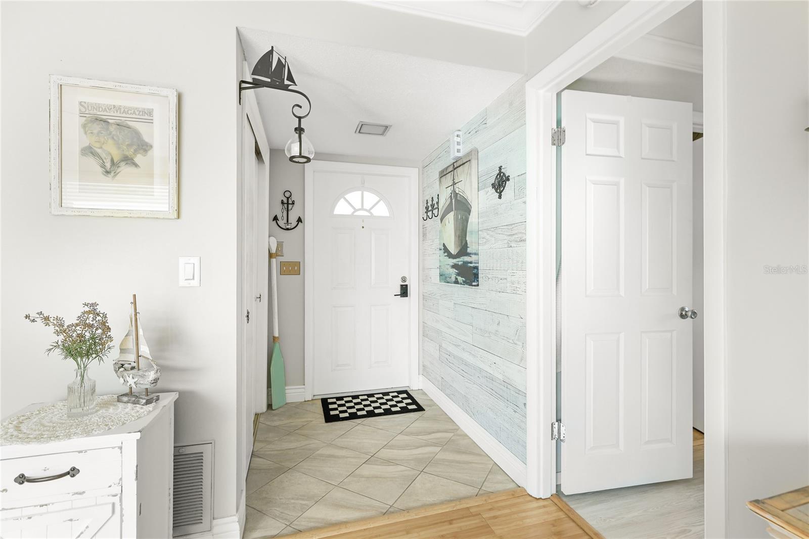 2740 Riverbluff Pkwy #v107 Property Photo 5