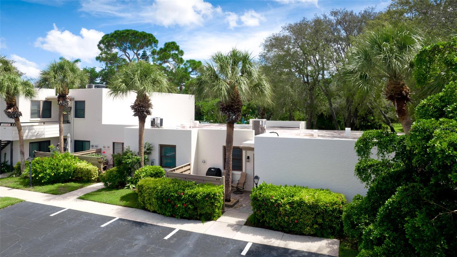 401 Palm Tree Dr #n/a Property Photo 33
