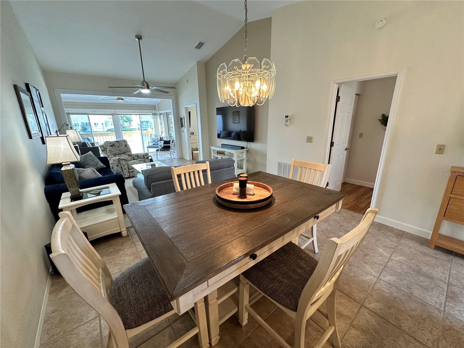 1233 Spoonbill Landings Cir #na Property Photo 5