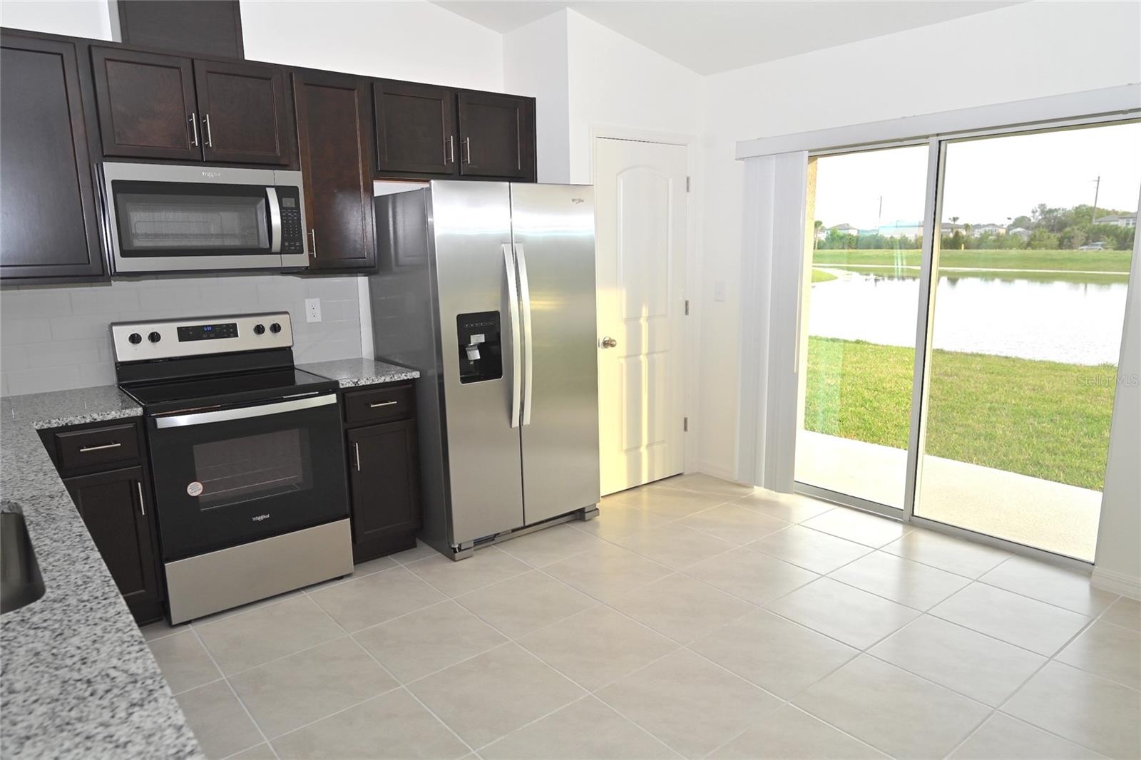 9532 Sandy Bluffs Circle Property Photo 8