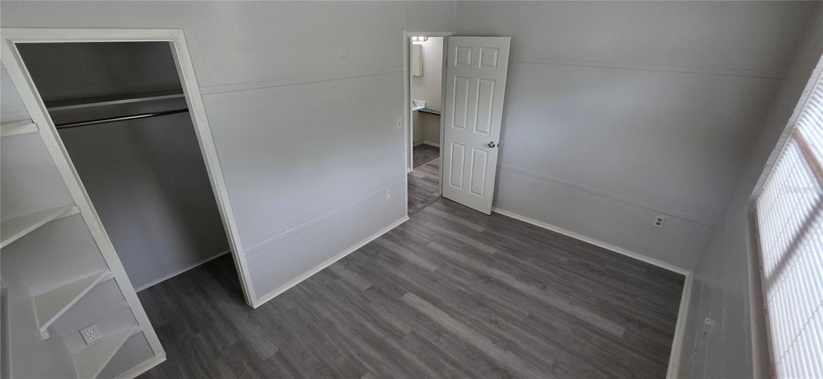 2425 Dixie Ave Property Photo 3