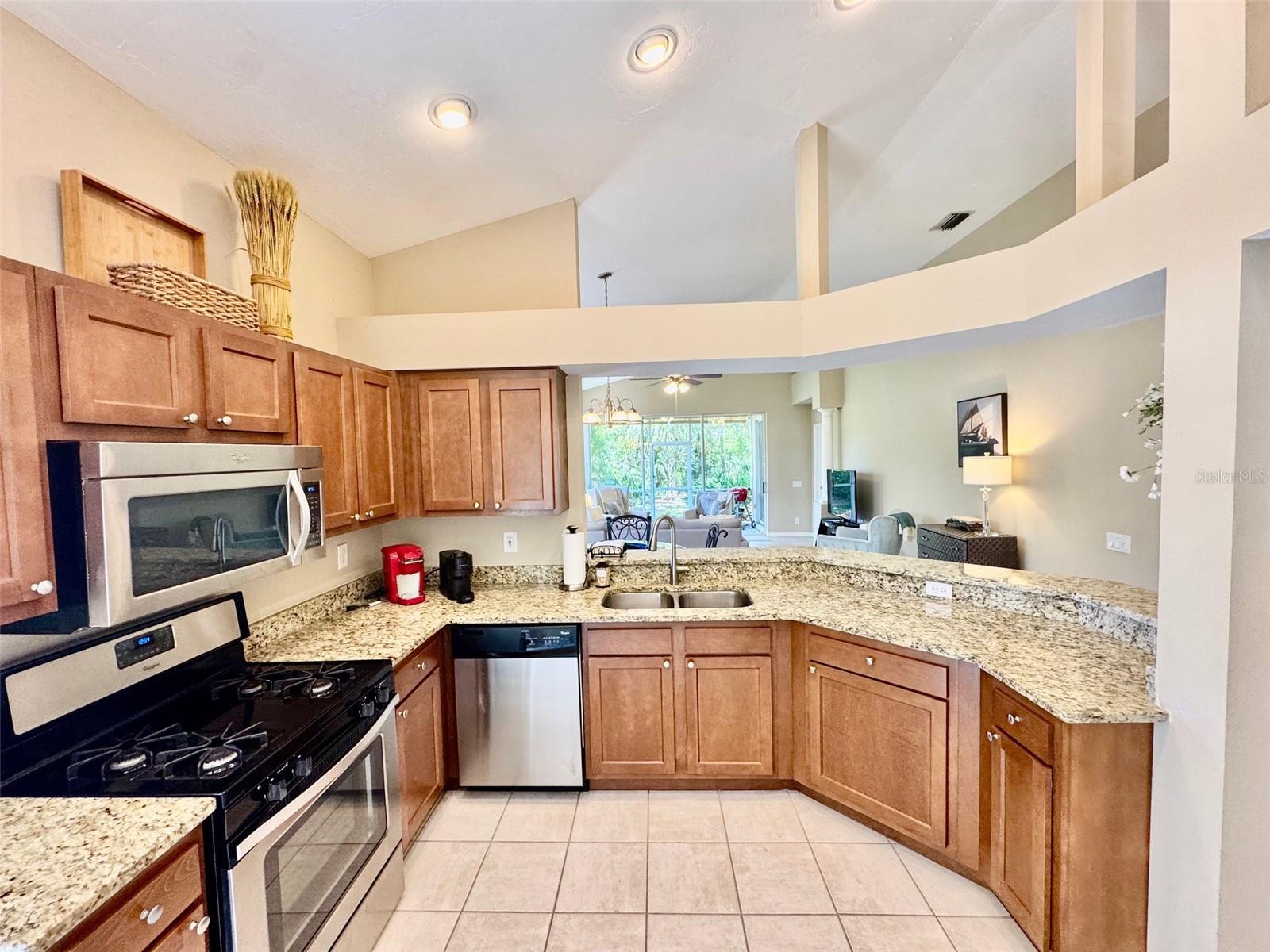 7330 Kensington Ct Property Photo 9