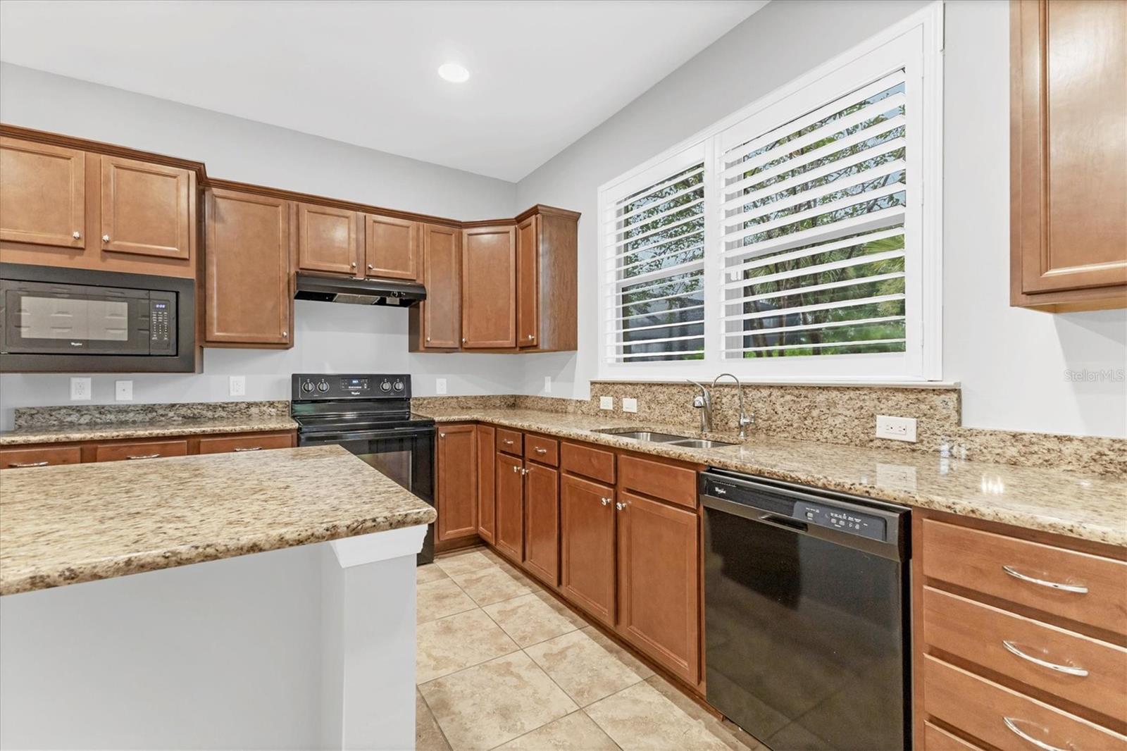 19010 Mangieri St Property Photo 8