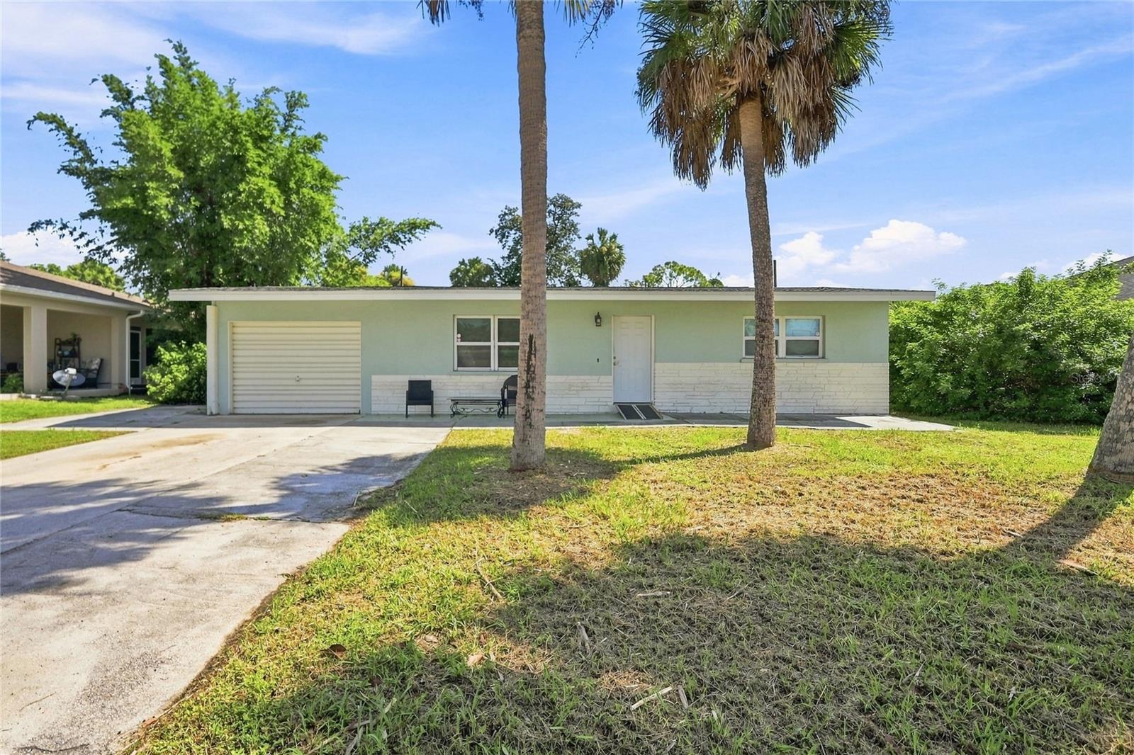 2618 LAKESHORE CIR
