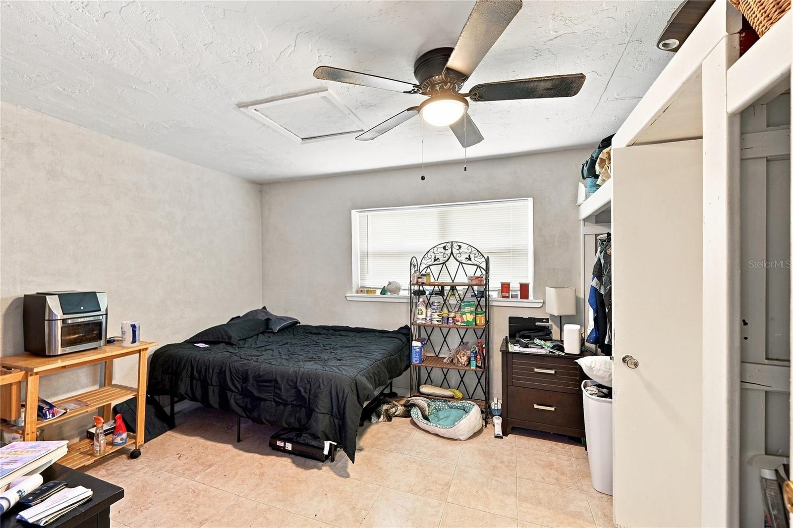 2618 Lakeshore Cir Property Photo 12
