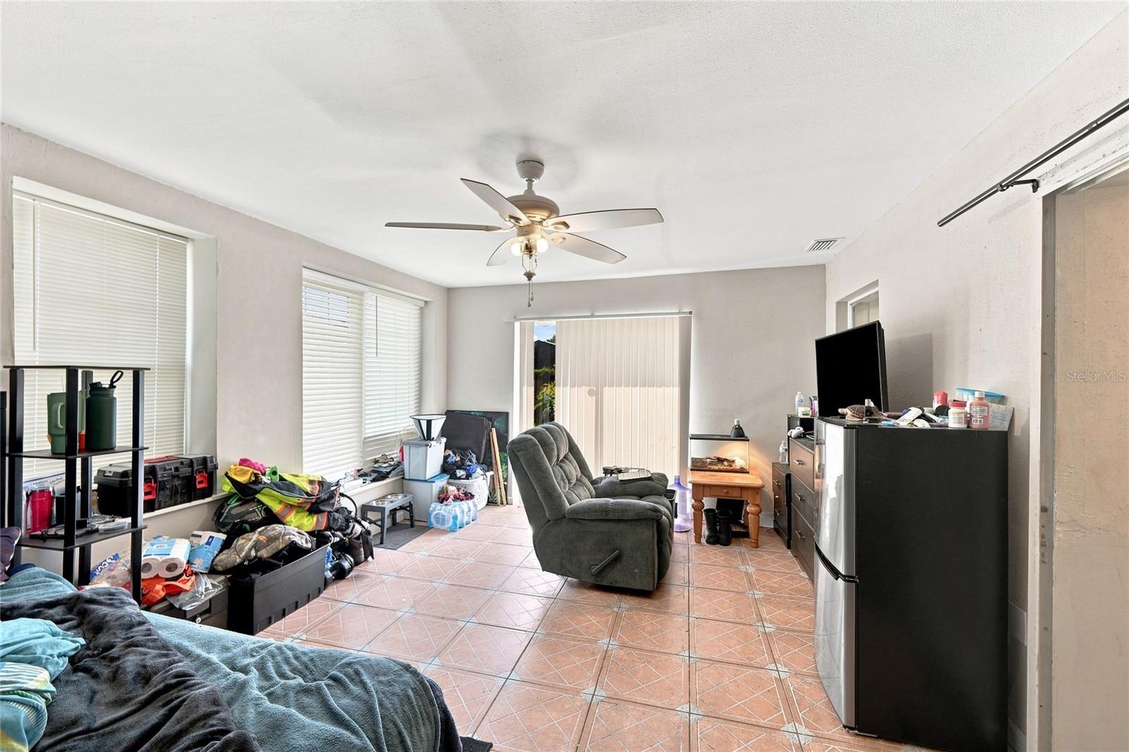 2618 Lakeshore Cir Property Photo 18