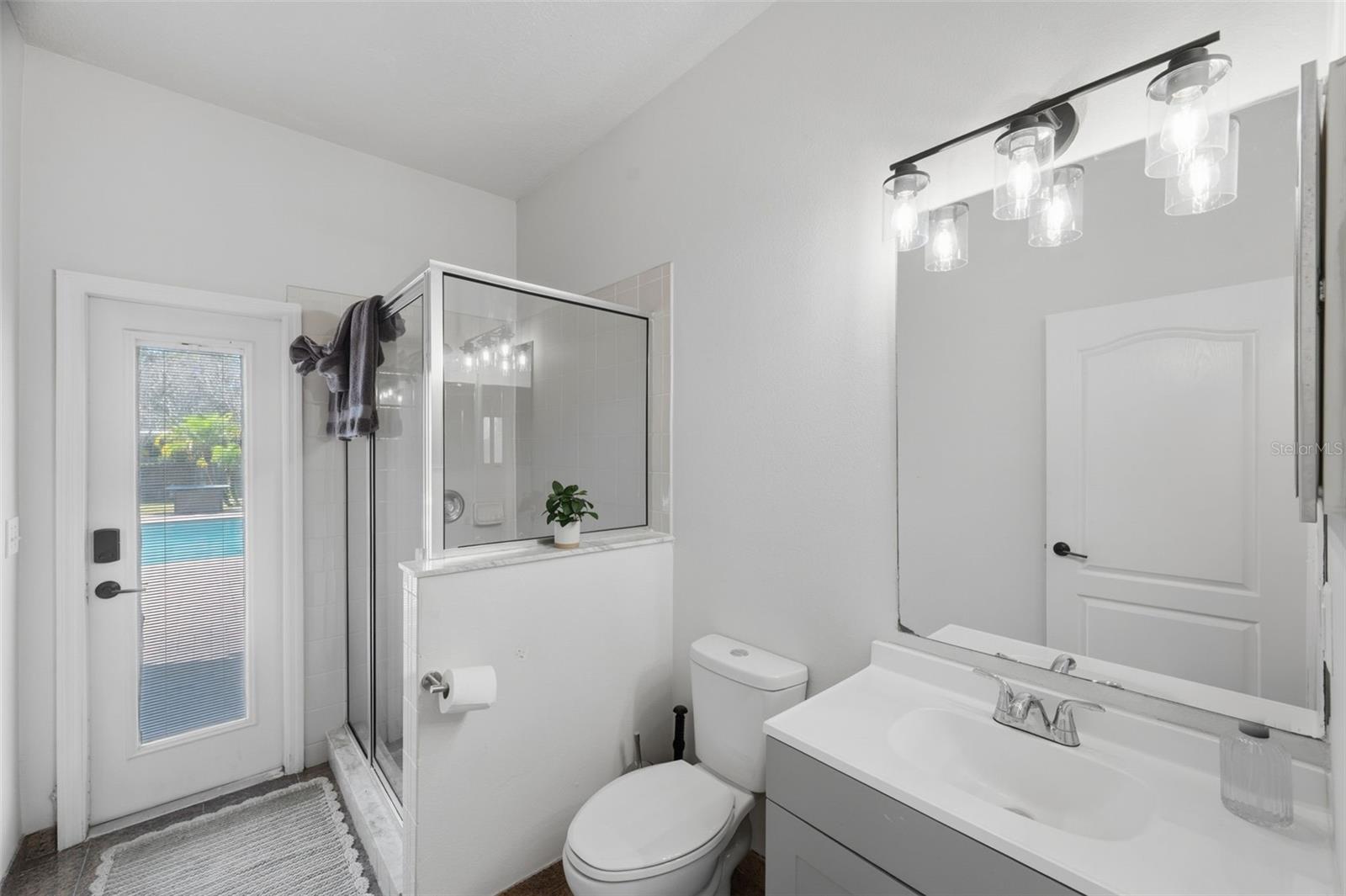 1542 Mccrea Dr Property Photo 33