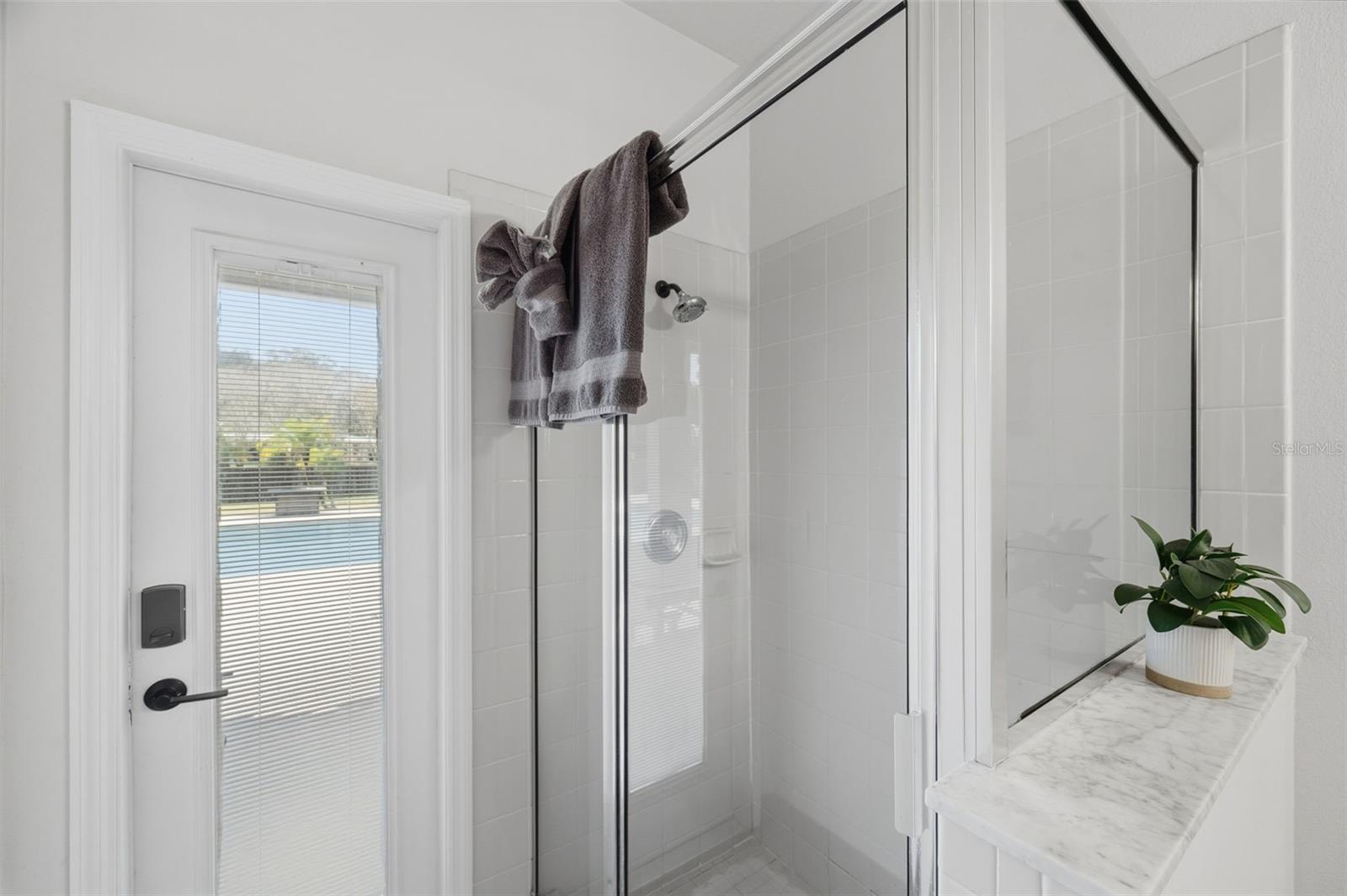 1542 Mccrea Dr Property Photo 34