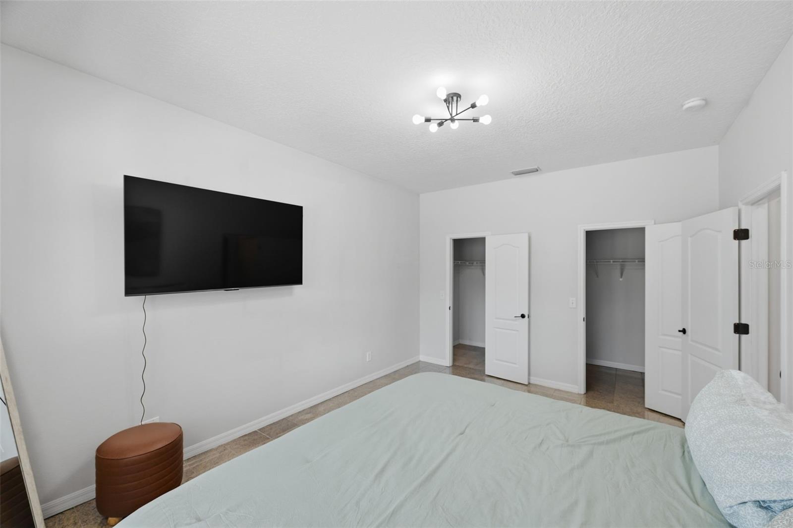 1542 Mccrea Dr Property Photo 38