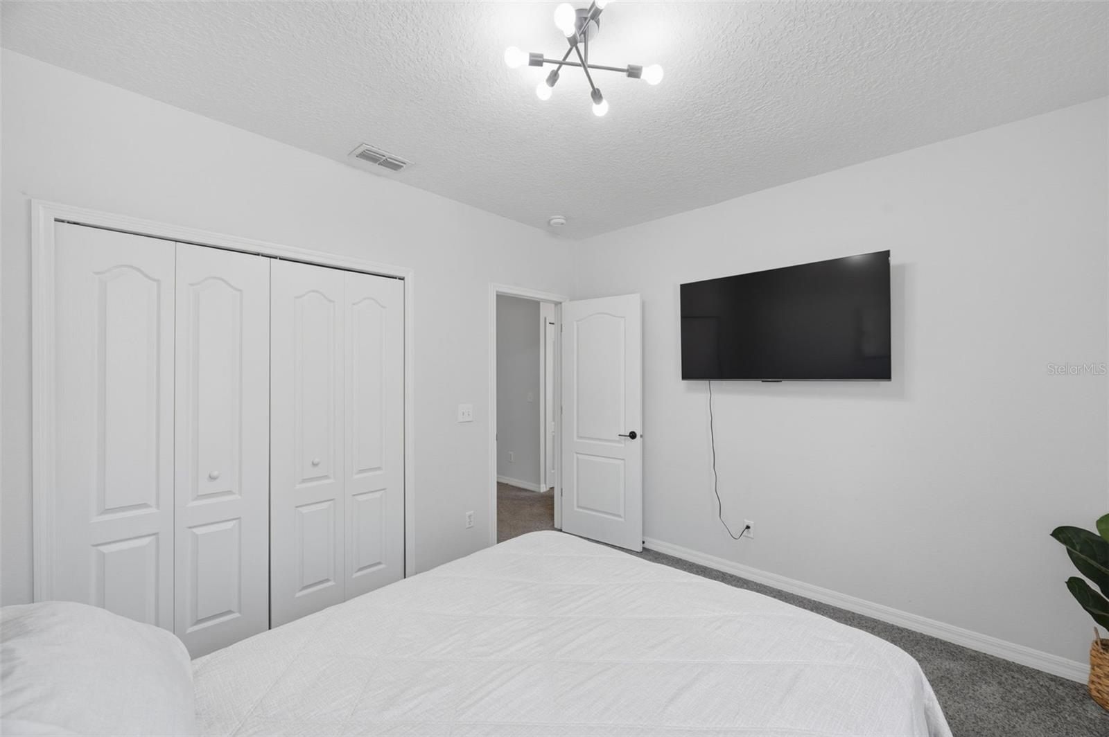 1542 Mccrea Dr Property Photo 52