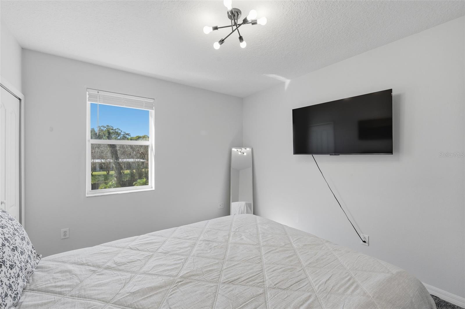 1542 Mccrea Dr Property Photo 60