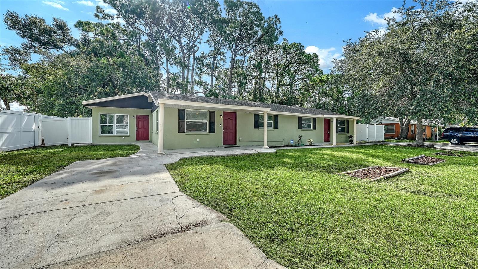 5617 6th Street Ct E #a & B Property Photo 1