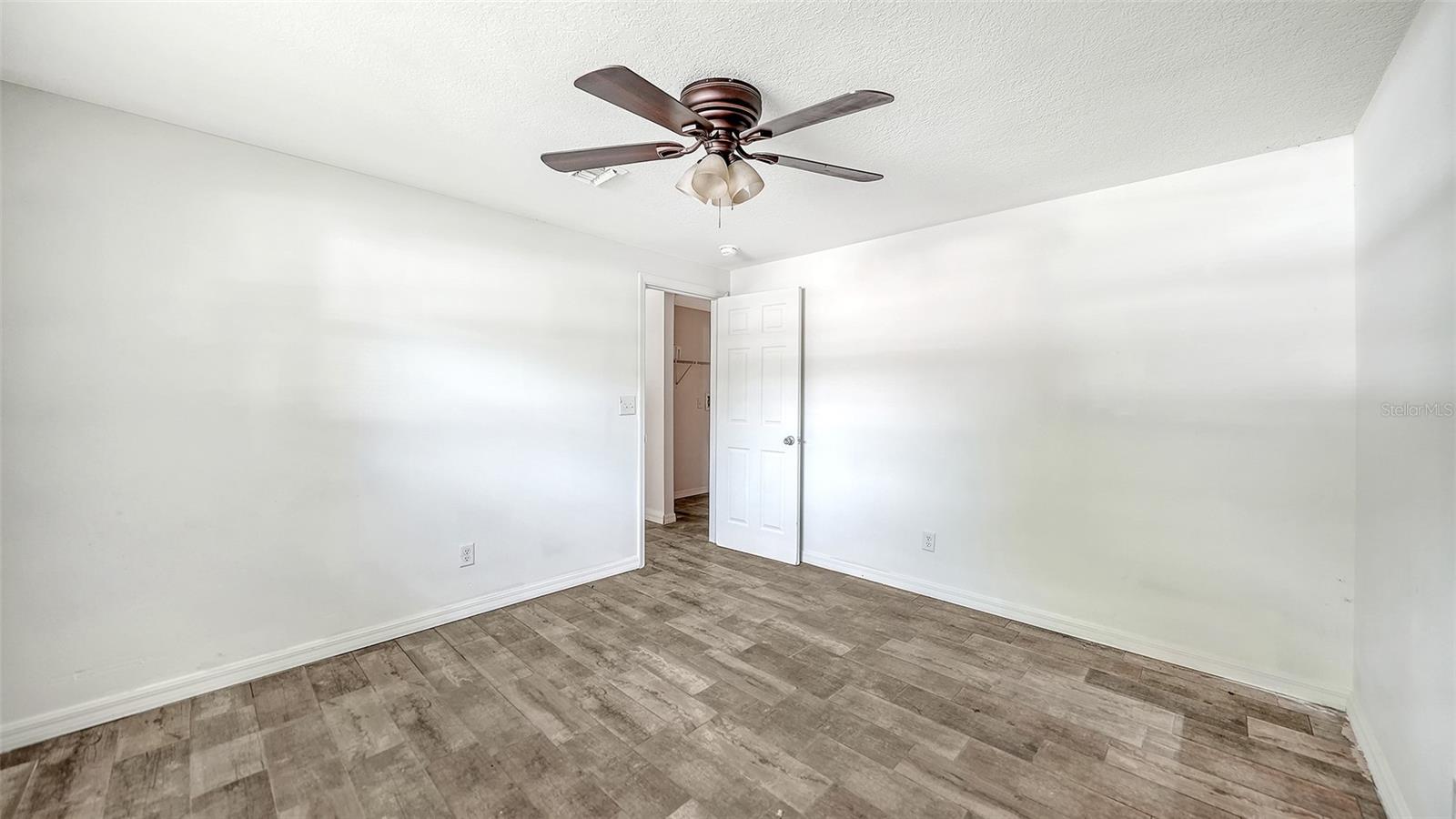 5617 6th Street Ct E #a & B Property Photo 11