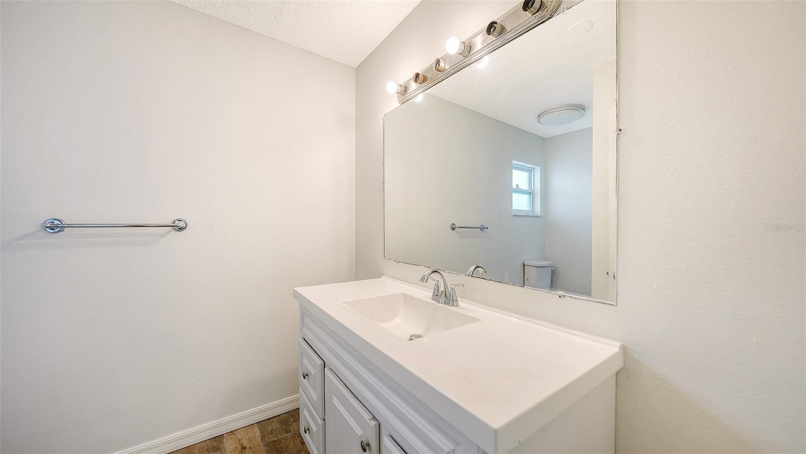 5617 6th Street Ct E #a & B Property Photo 19