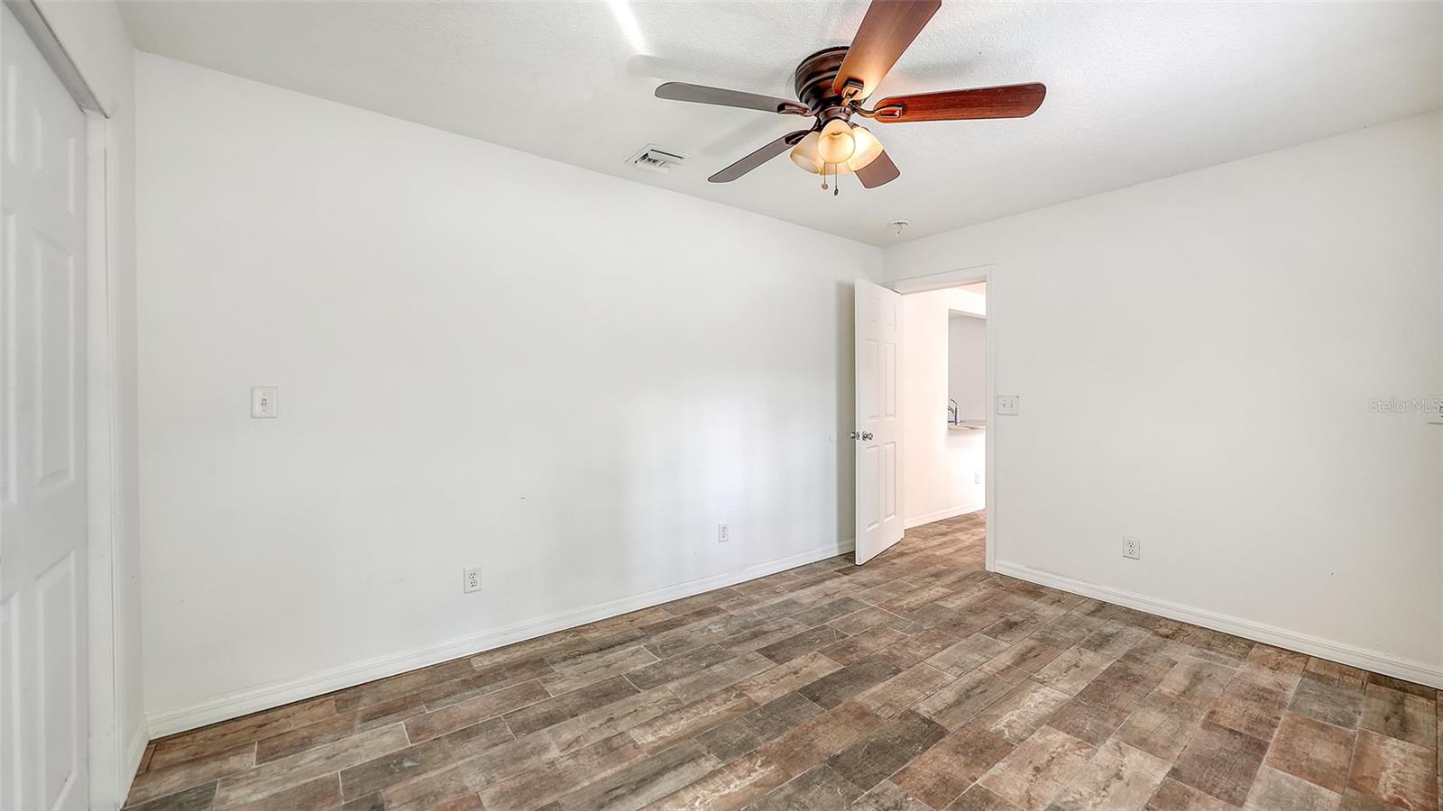 5617 6th Street Ct E #a & B Property Photo 22