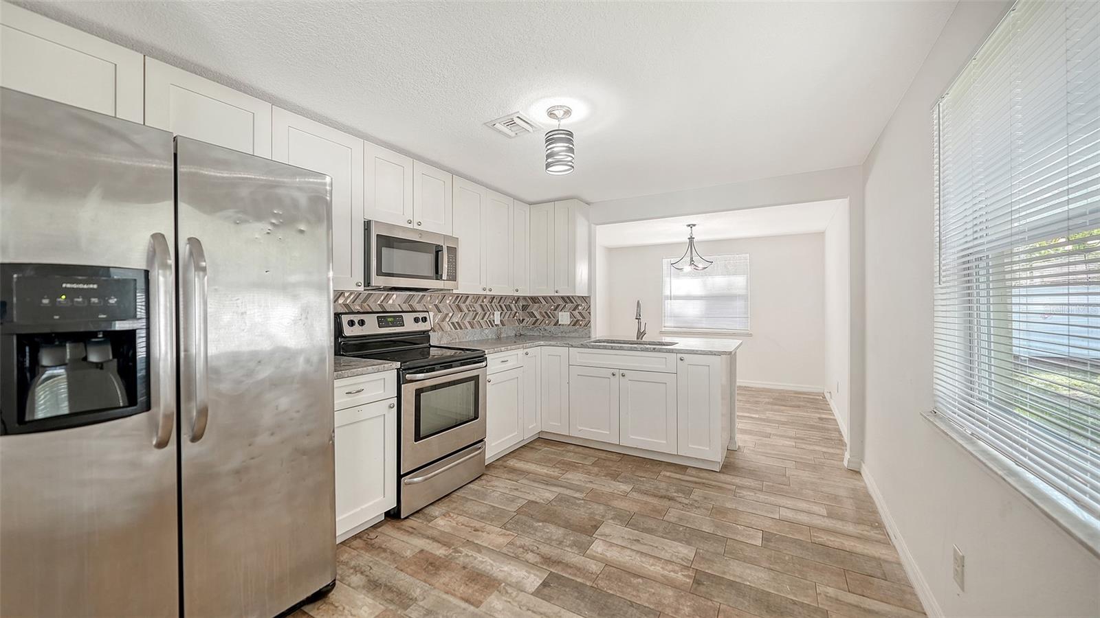5617 6th Street Ct E #a & B Property Photo 26
