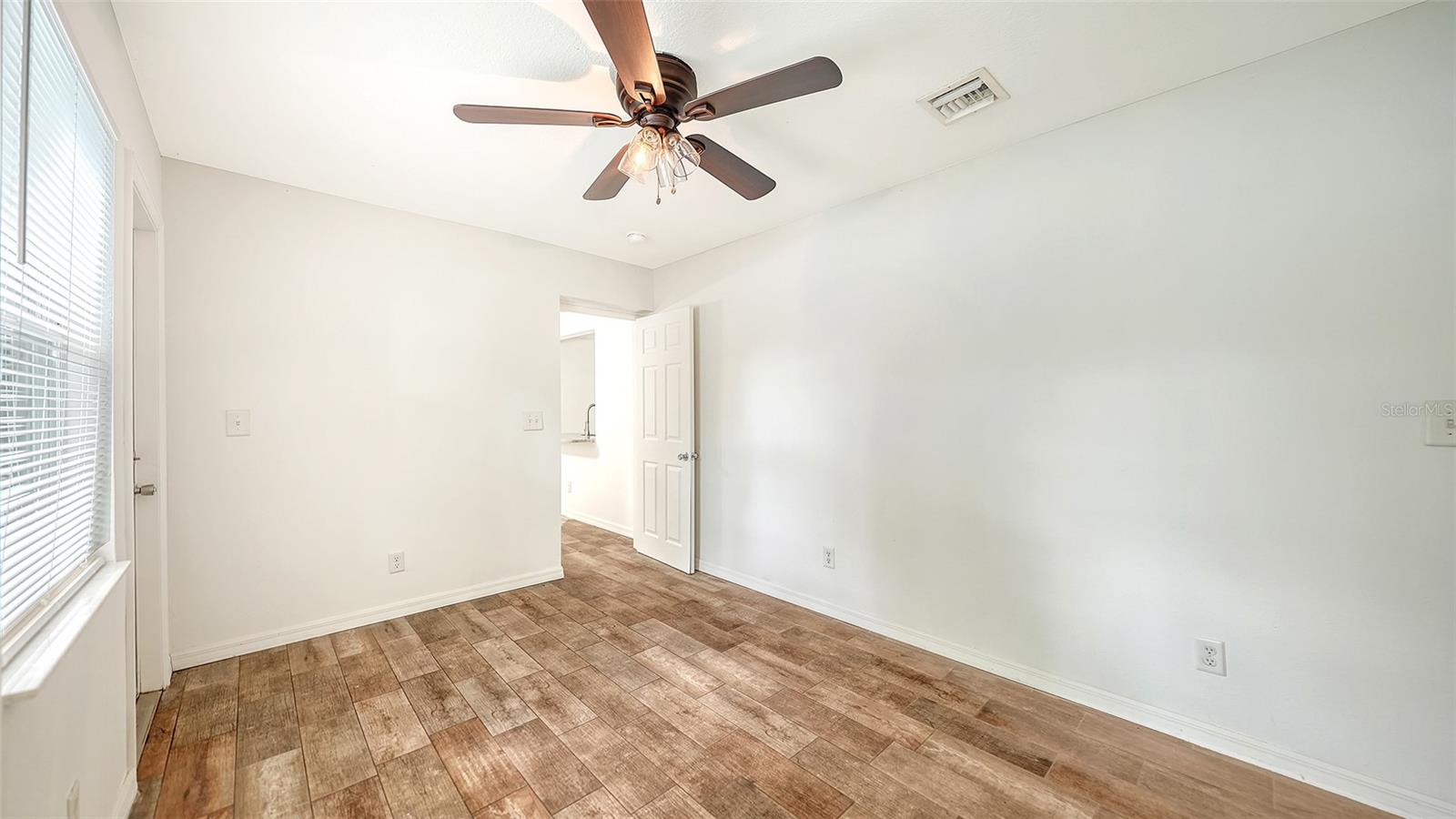 5617 6th Street Ct E #a & B Property Photo 32
