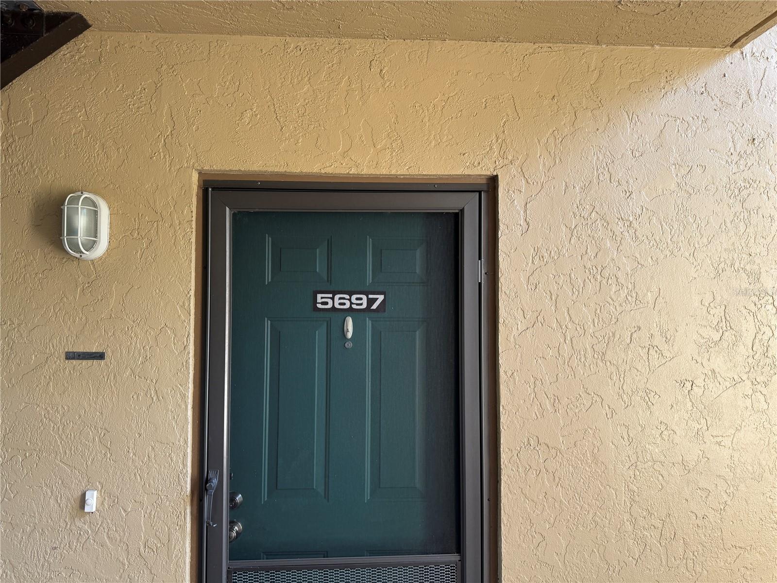 5697 Ashton Lake Dr #6 Property Photo 3