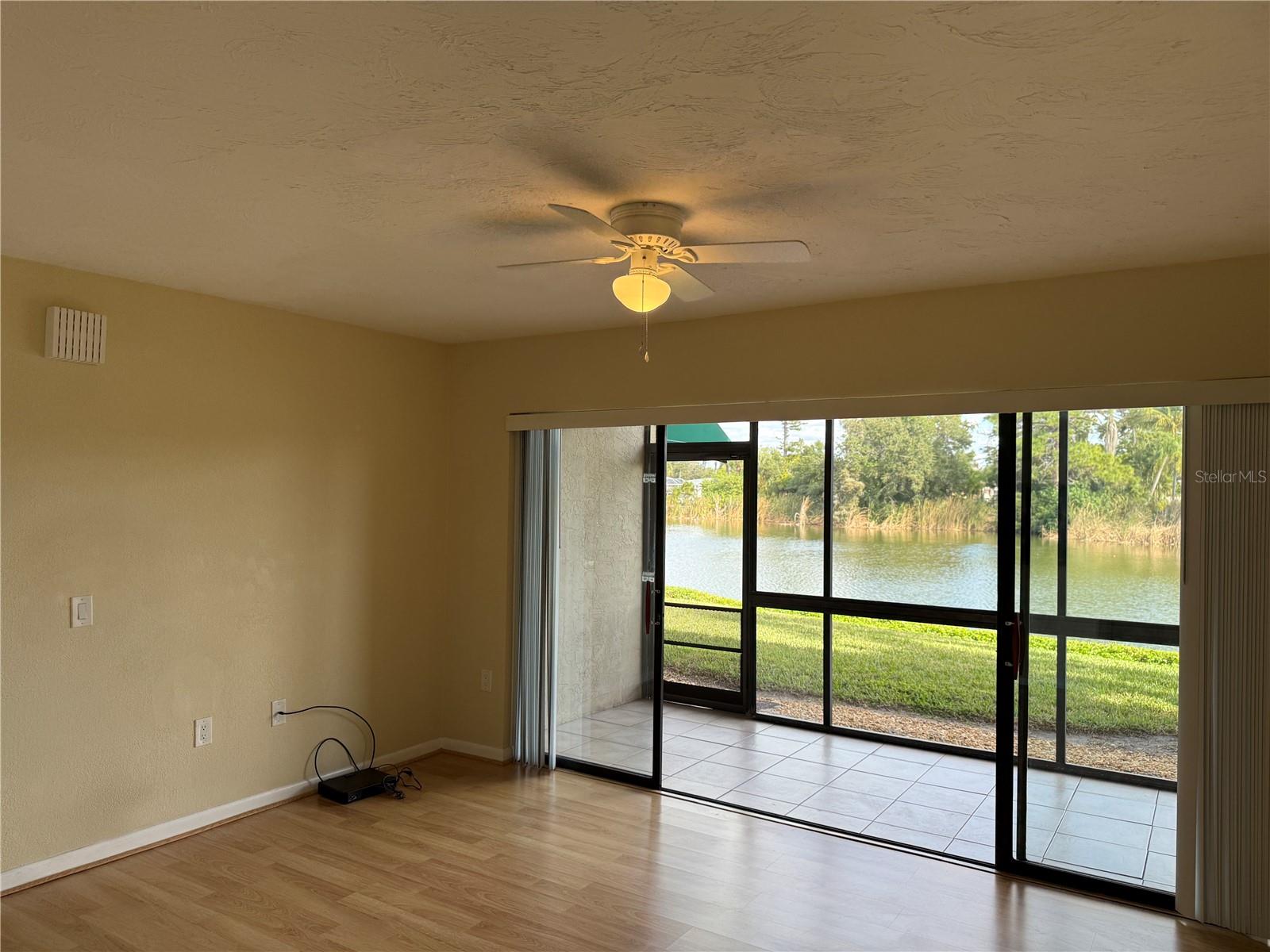 5697 Ashton Lake Dr #6 Property Photo 7