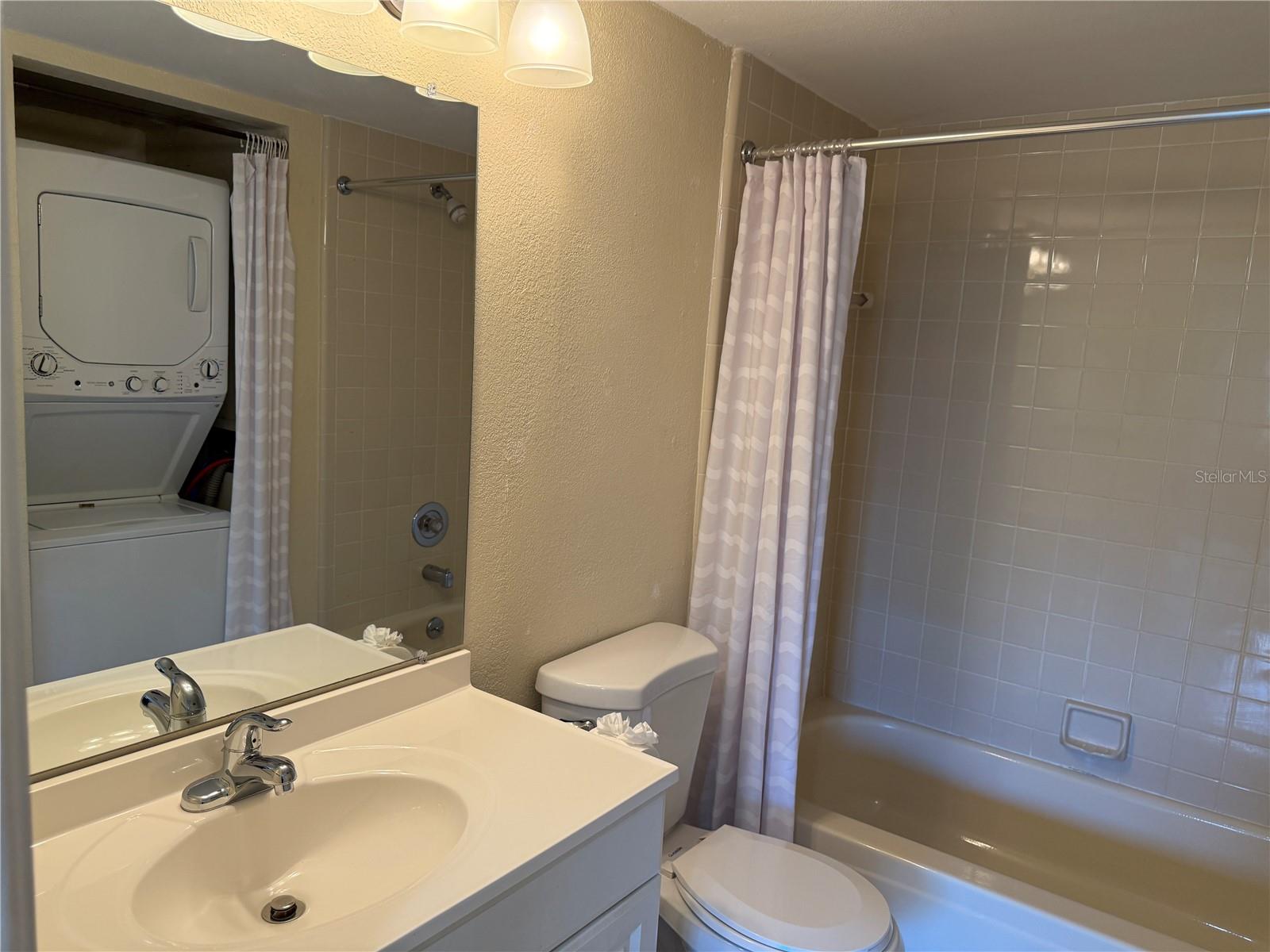 5697 Ashton Lake Dr #6 Property Photo 21