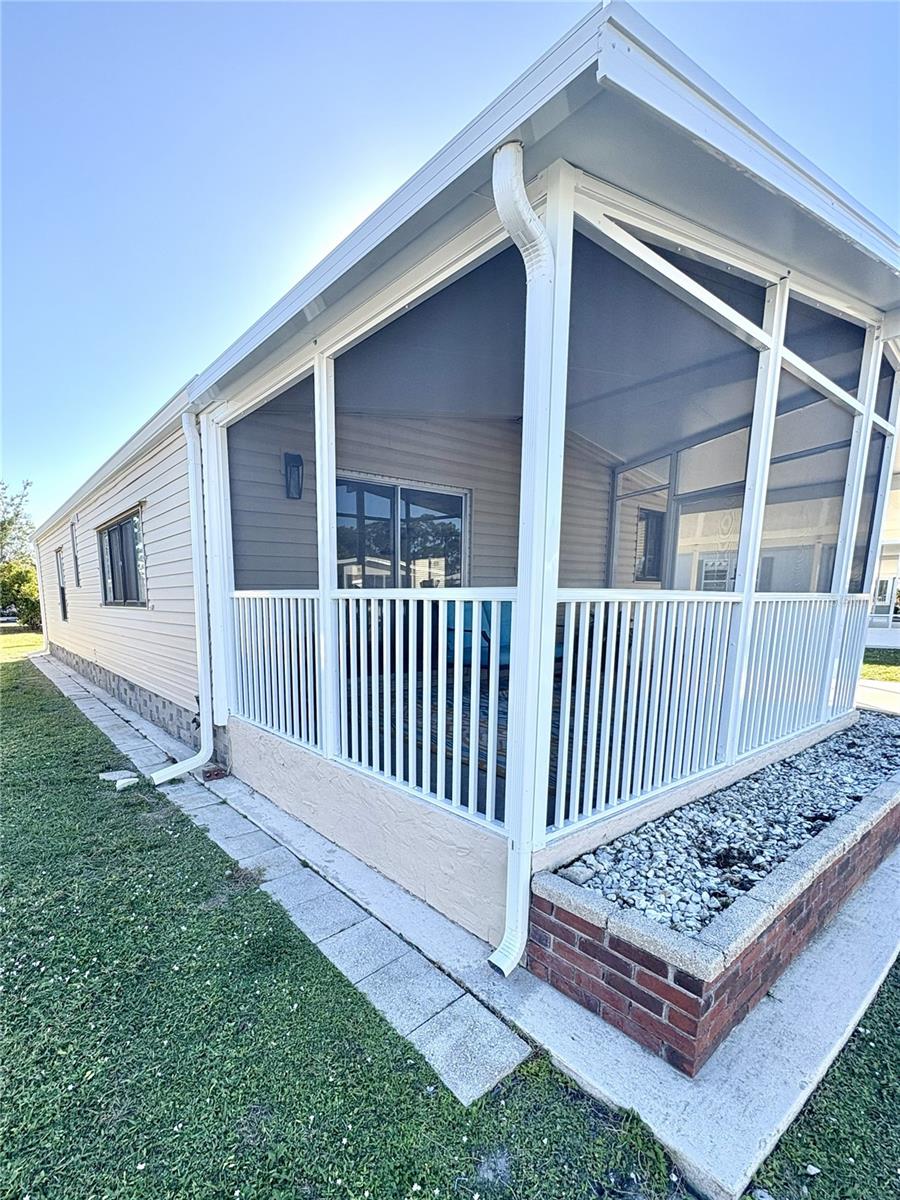 43 N Easter Island Cir Property Photo 3