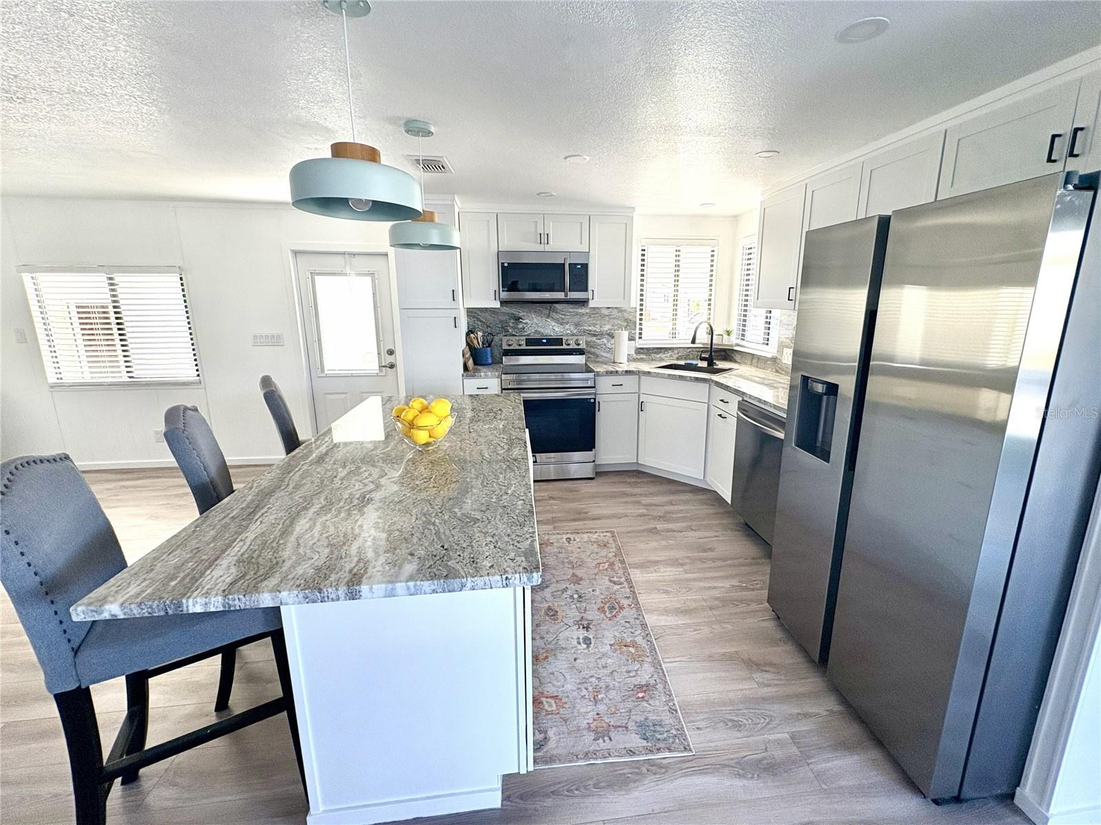 43 N Easter Island Cir Property Photo 6