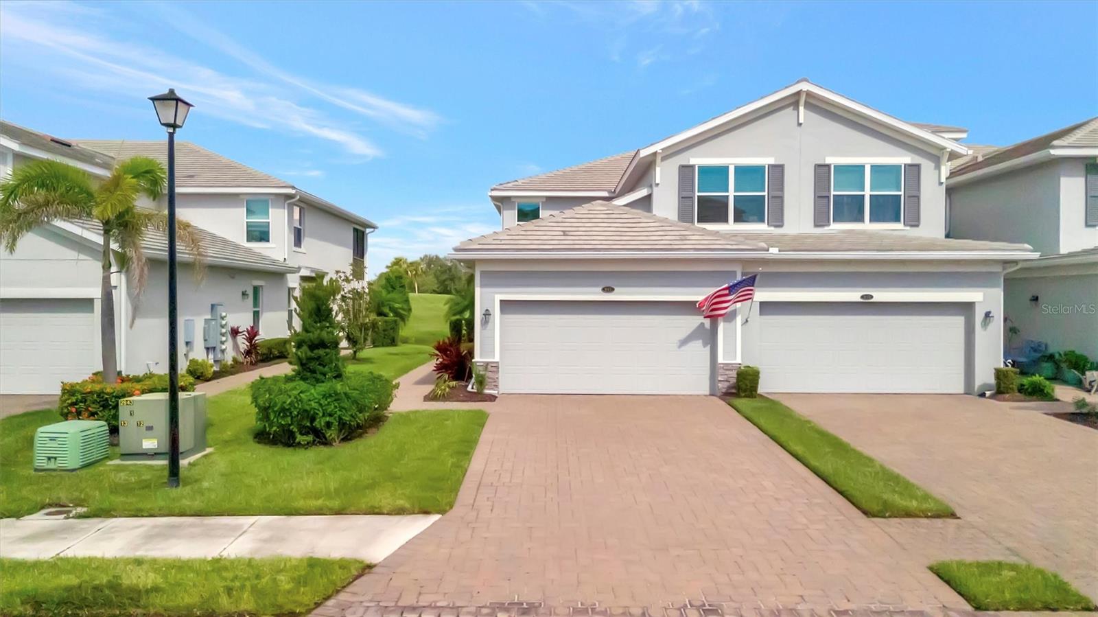 947 Tidewater Shores Loop Property Photo 1
