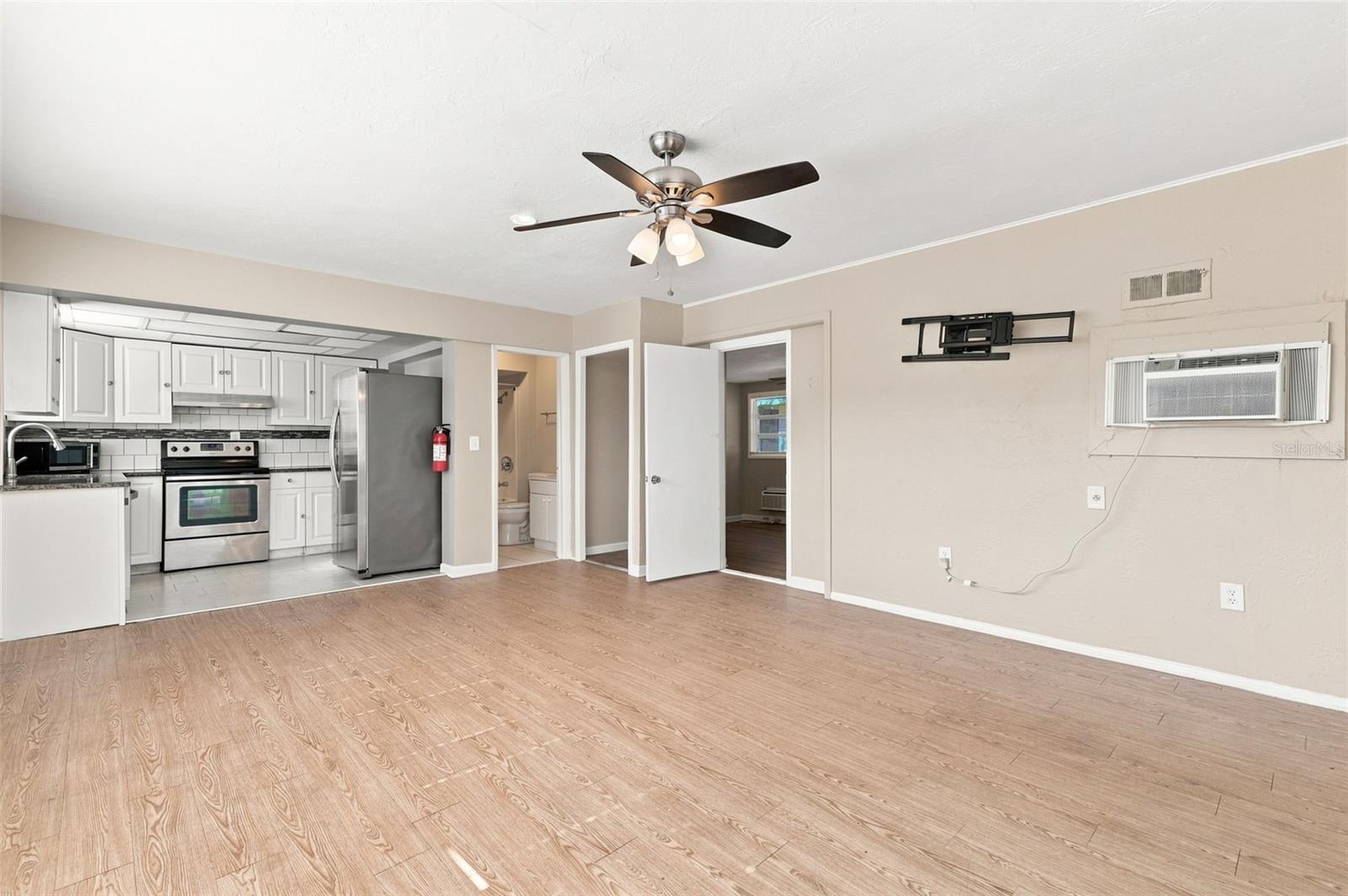 1003 Patterson Dr Property Photo 7