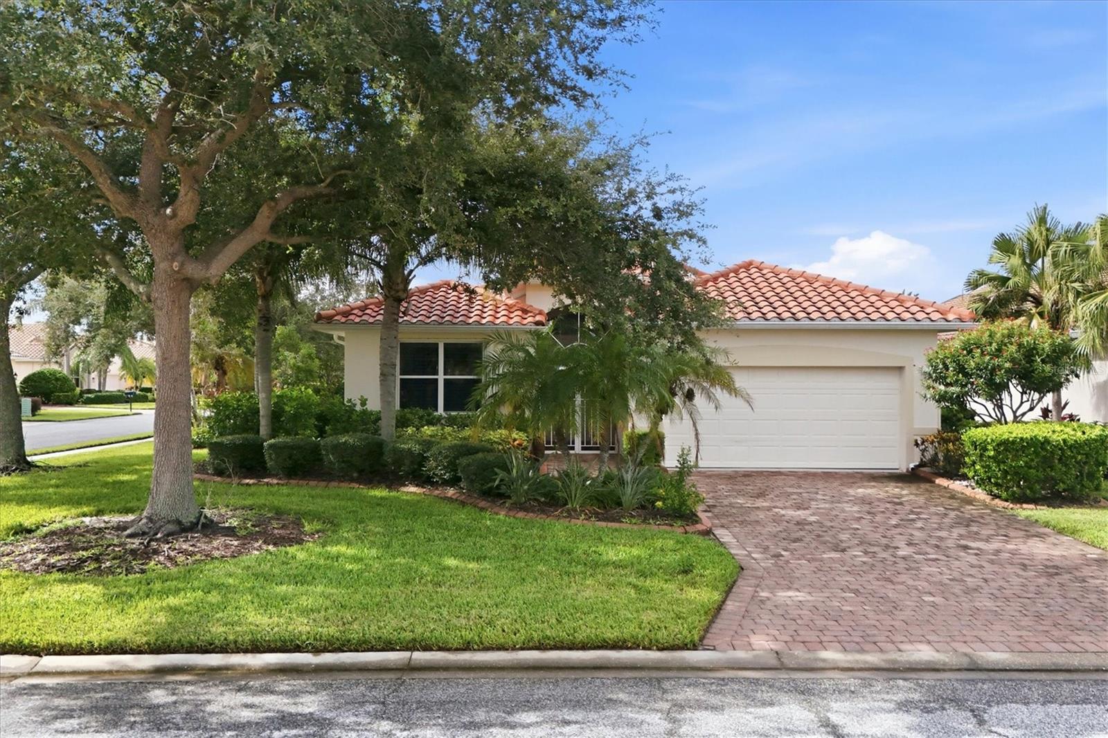 4238 65th Ter E Property Photo 4
