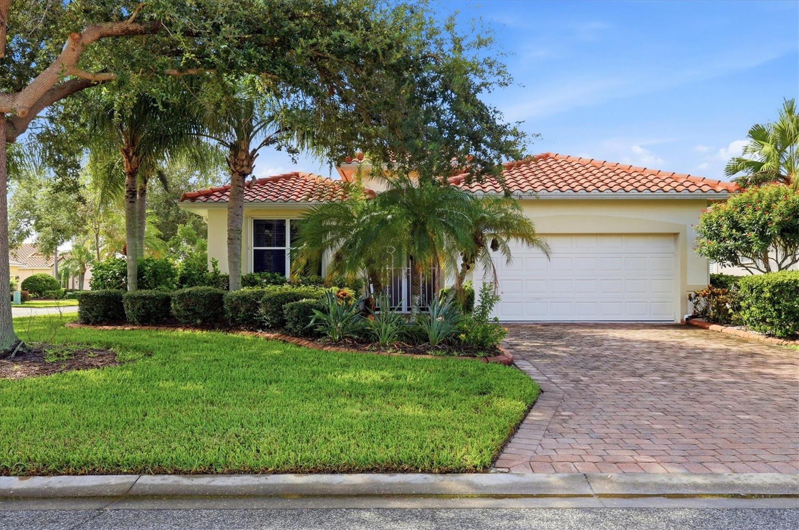 4238 65th Ter E Property Photo 6