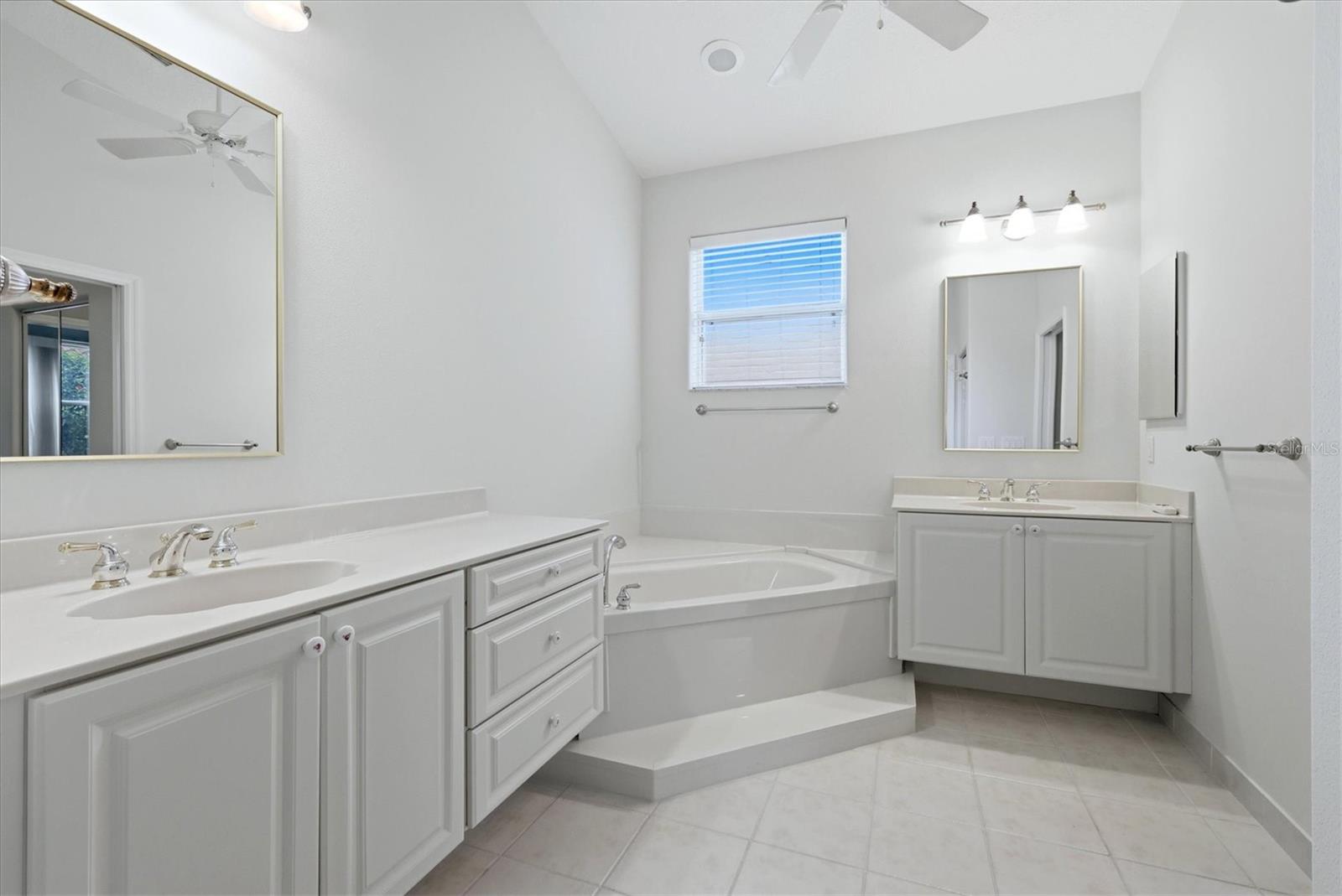 4238 65th Ter E Property Photo 22