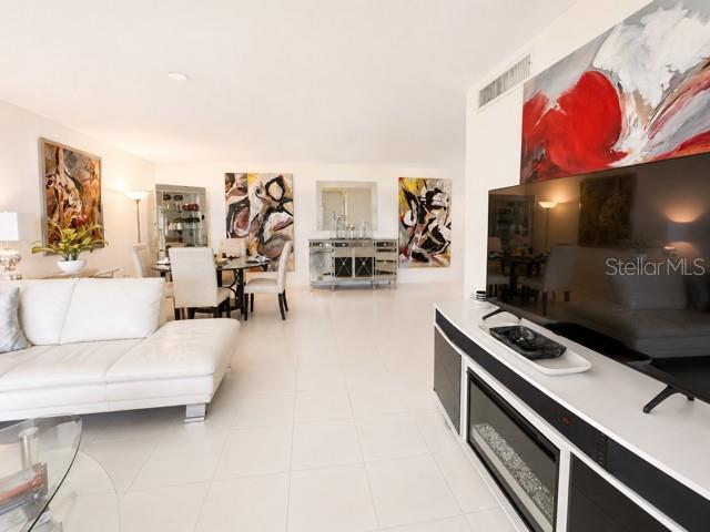 4660 Ocean Blvd #q Property Photo 8