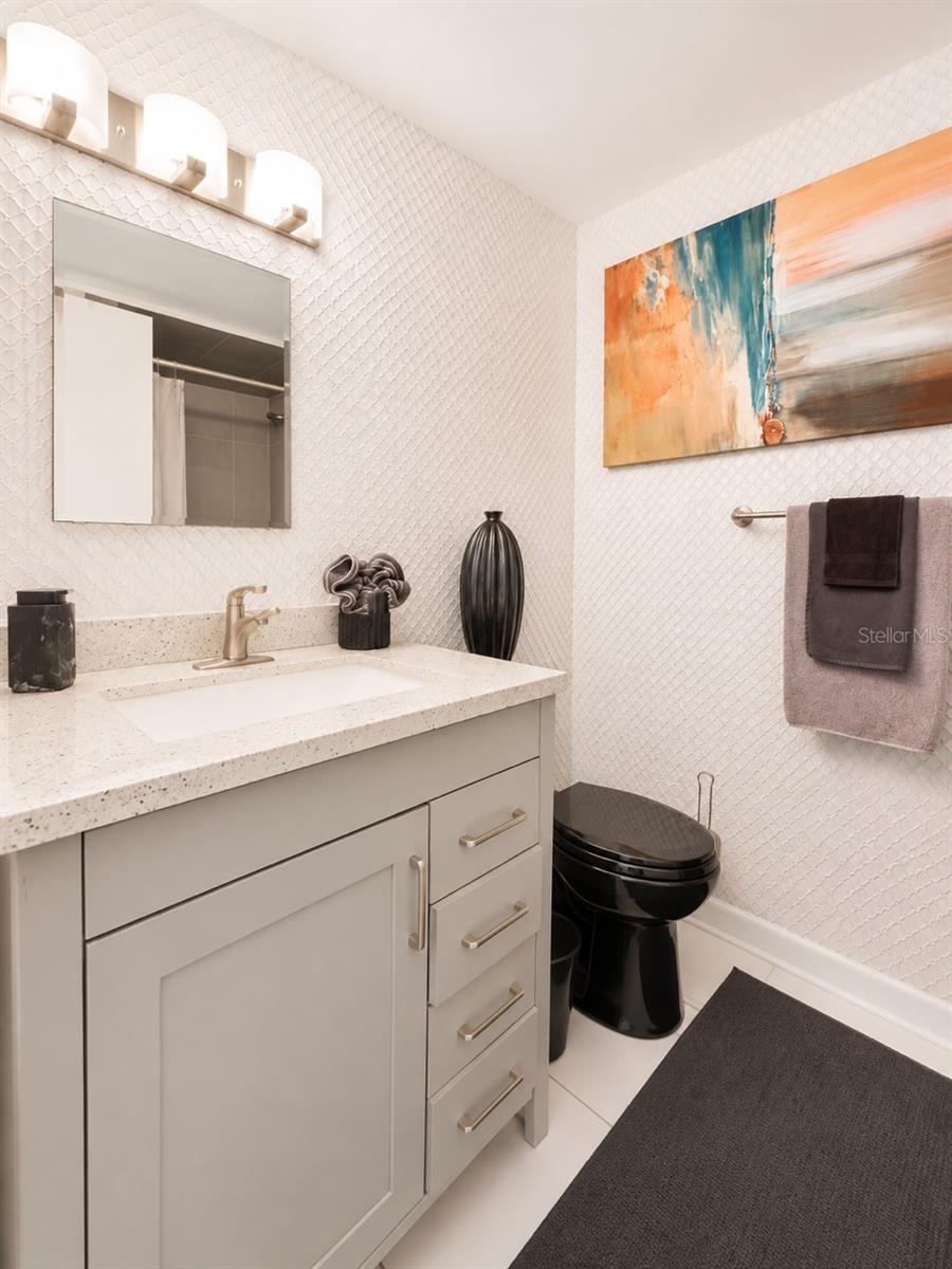 4660 Ocean Blvd #q Property Photo 12