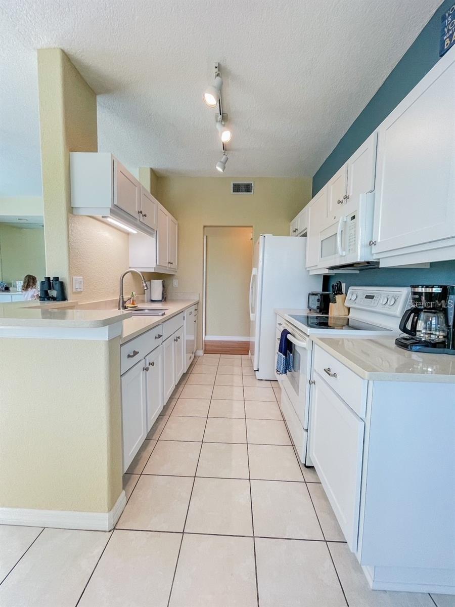 1802 Auburn Lakes Cir #3 Property Photo 5