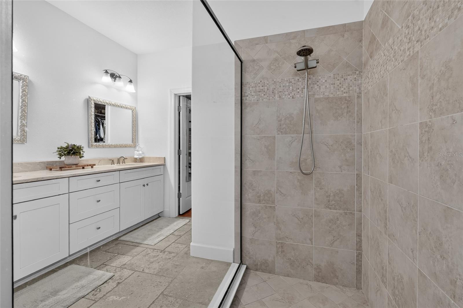 13223 Palermo Dr Property Photo 33